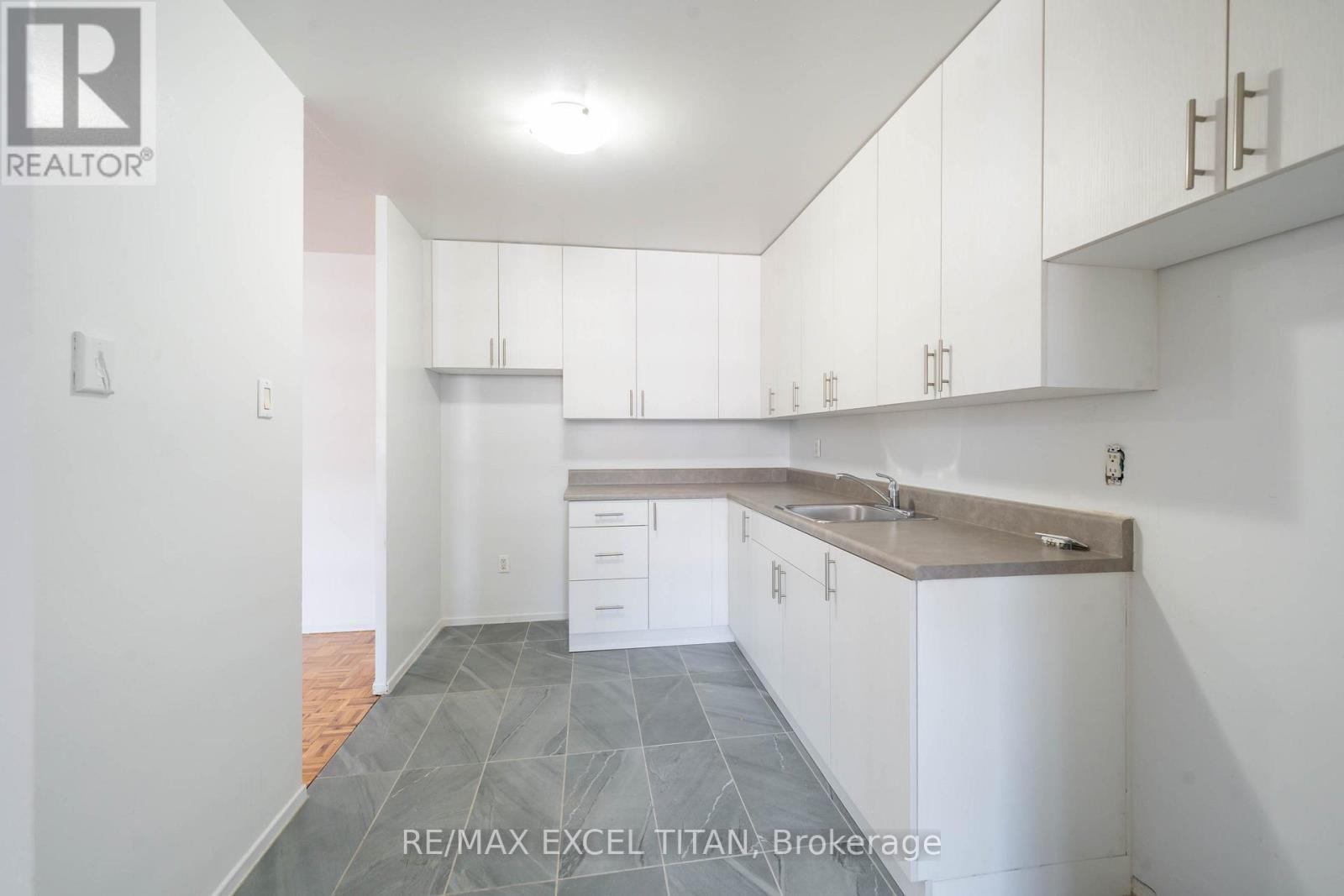 410 - 5 Glamorgan Avenue, Toronto, Ontario M1P 4P1 - Photo 6 - E13528904