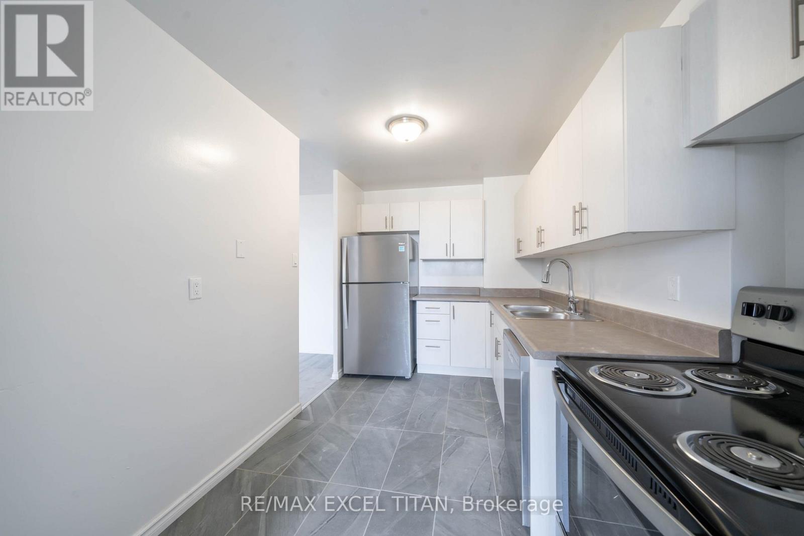 301 - 5 Glamorgan Avenue, Toronto, Ontario M1P 4P1 - Photo 8 - E13528910