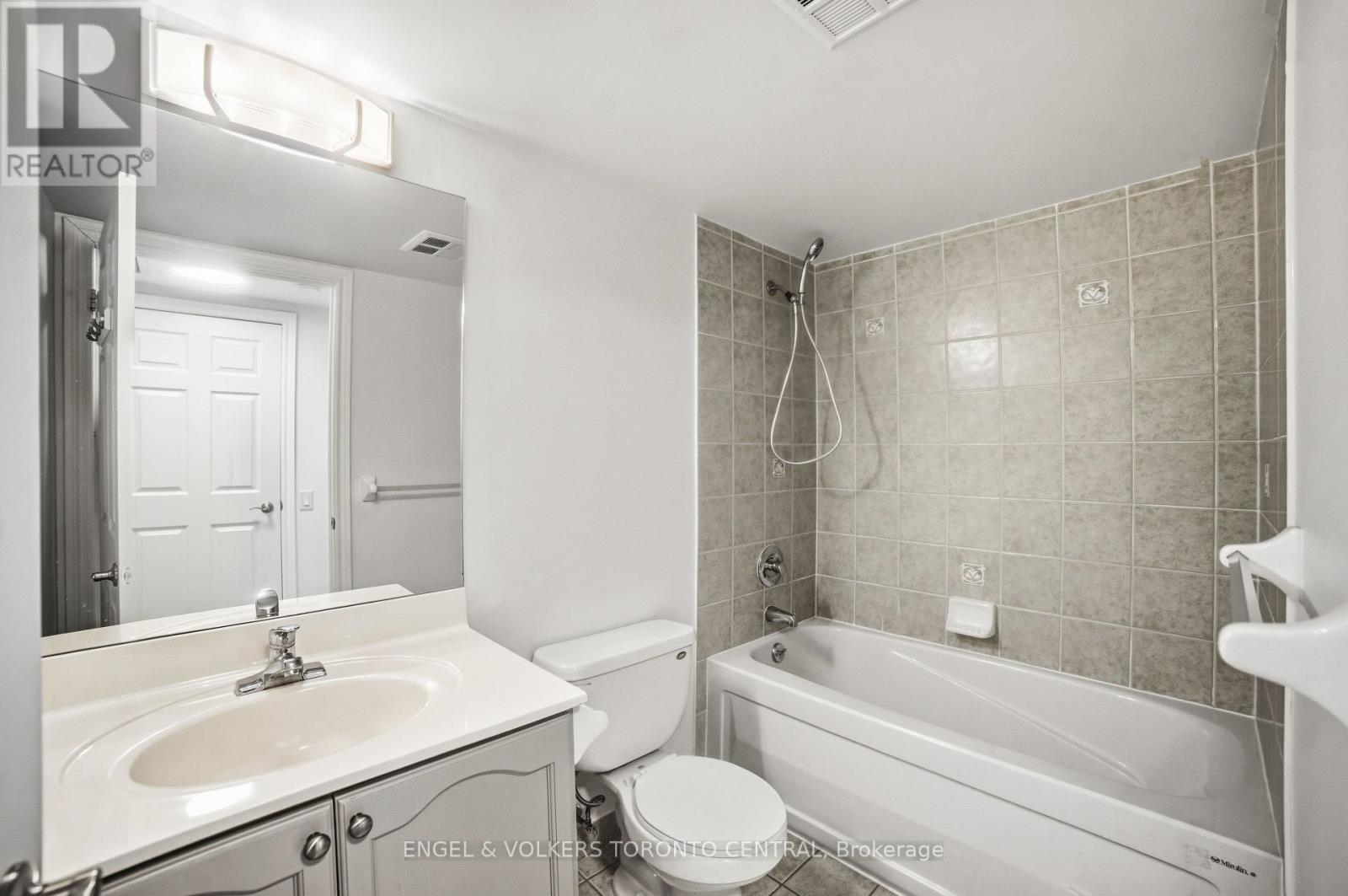 1603 - 61 Town Centre Court, Toronto, Ontario M1P 5C5 - Photo 15 - E13528954