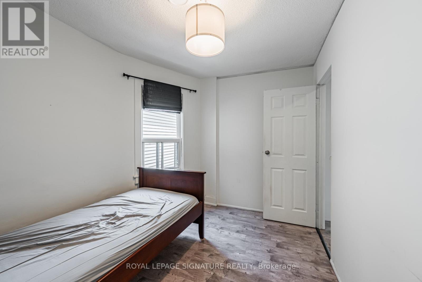 573 Coxwell Avenue, Toronto, Ontario M4C 3B5 - Photo 18 - E13529116