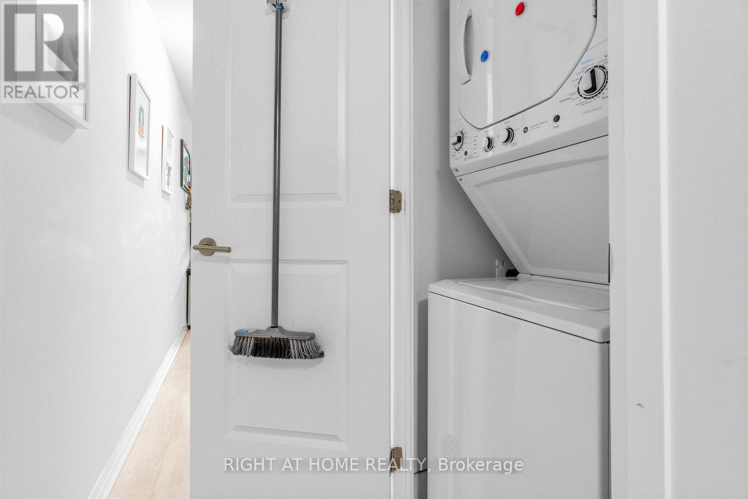 211 - 1630 Queen Street E, Toronto, Ontario M4L 0B3 - Photo 7 - E13529138