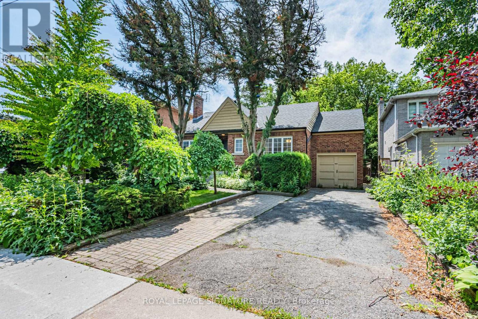 59 Parkview Hill Crescent, Toronto, Ontario M4B 1R1 - Photo 2 - E13529154