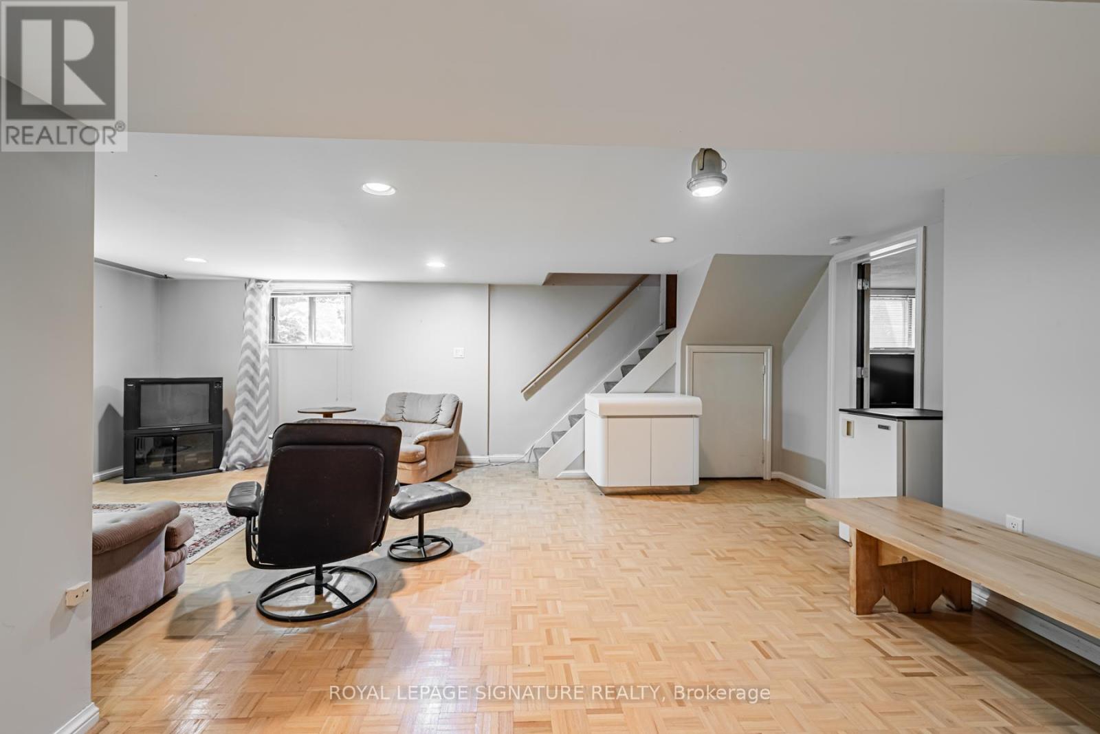 59 Parkview Hill Crescent, Toronto, Ontario M4B 1R1 - Photo 25 - E13529154