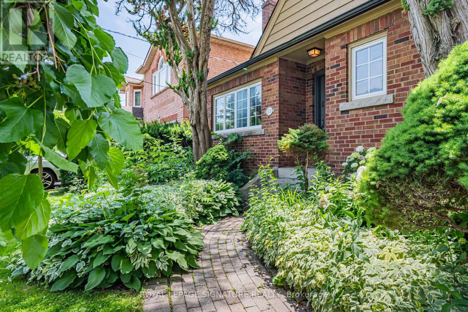 59 Parkview Hill Crescent, Toronto, Ontario M4B 1R1 - Photo 5 - E13529154