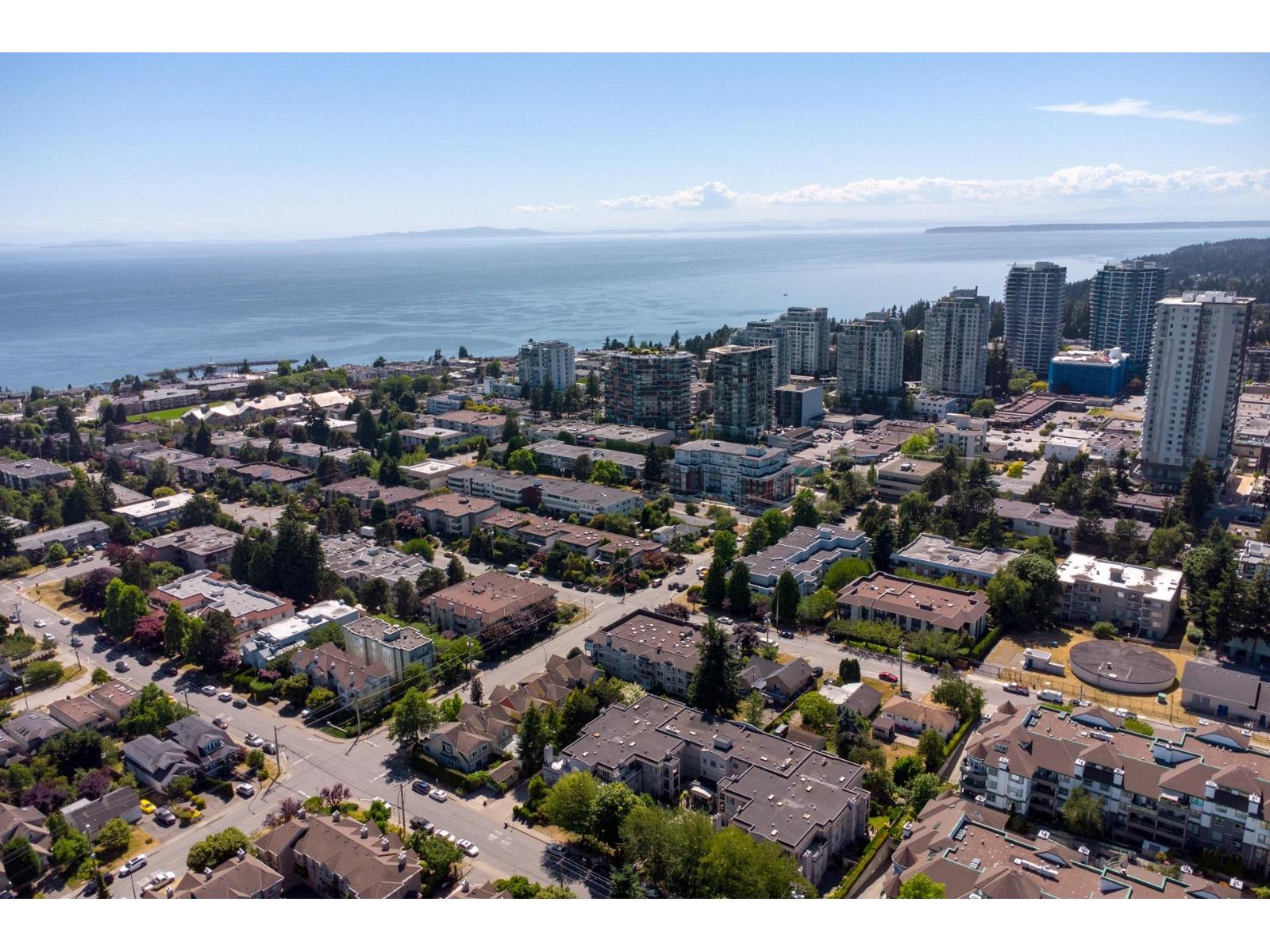 303 1500 Merklin Street, White Rock, British Columbia  V4B 4C5 - Photo 39 - R3143096