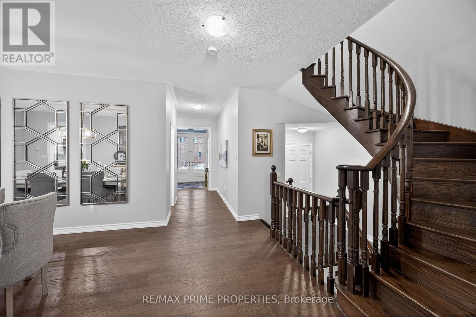 72 Ridge Gate Crescent, East Gwillimbury (Mt Albert), Ontario  L0G 1M0 - Photo 11 - N13528948