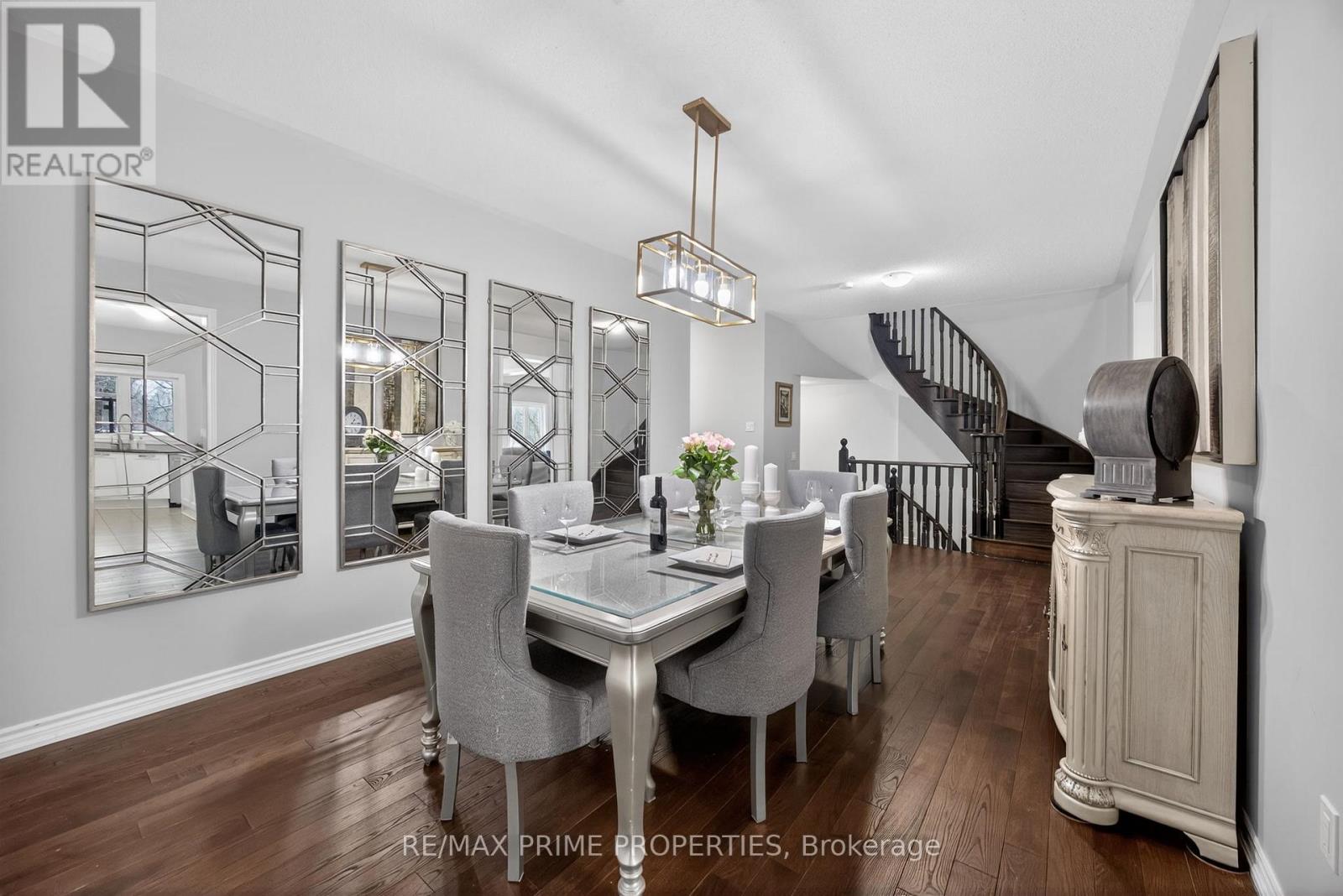 72 Ridge Gate Crescent, East Gwillimbury (Mt Albert), Ontario  L0G 1M0 - Photo 6 - N13528948