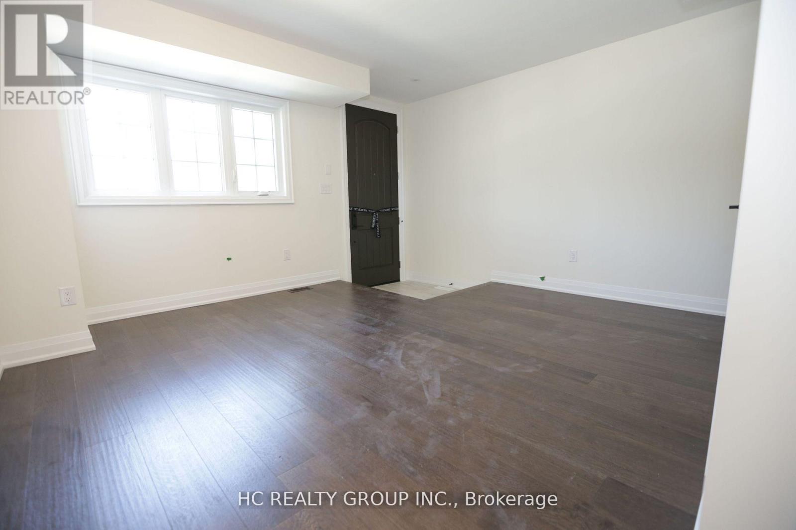 4245 Major Mackenzie Drive E, Markham, Ontario  L6C 3L5 - Photo 4 - N13529172