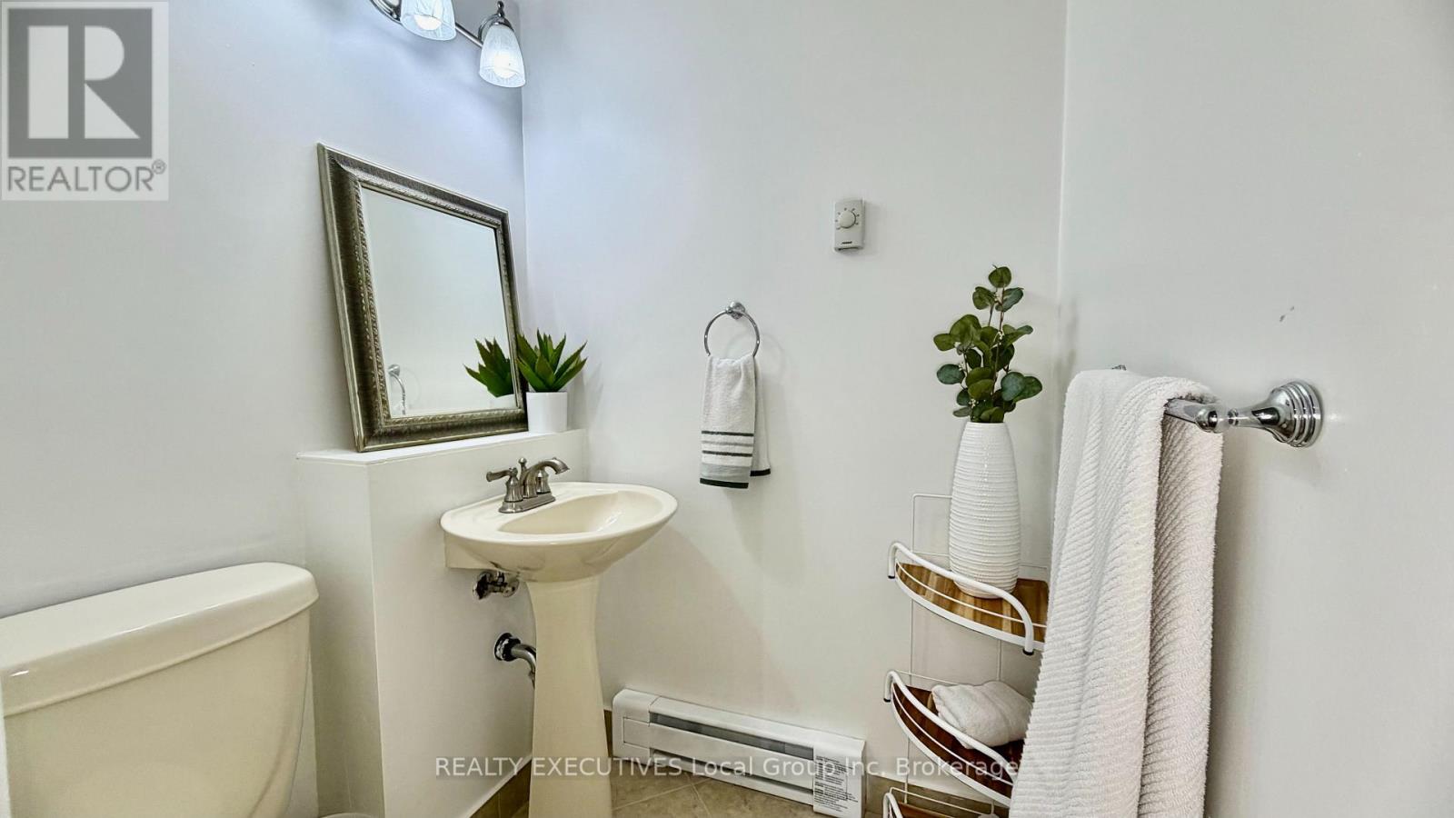 1062 Premier Road, North Bay, Ontario  P1A 2J1 - Photo 12 - X13529112