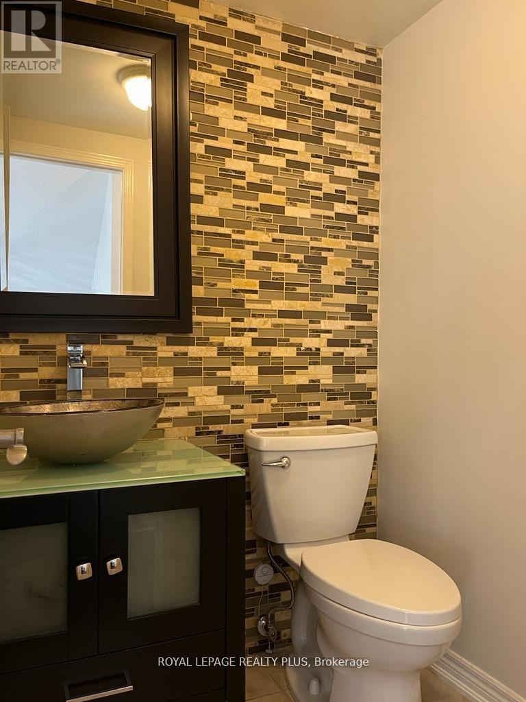 3246 Ridgeleigh Heights, Mississauga, Ontario  L5M 6S6 - Photo 5 - W13529058