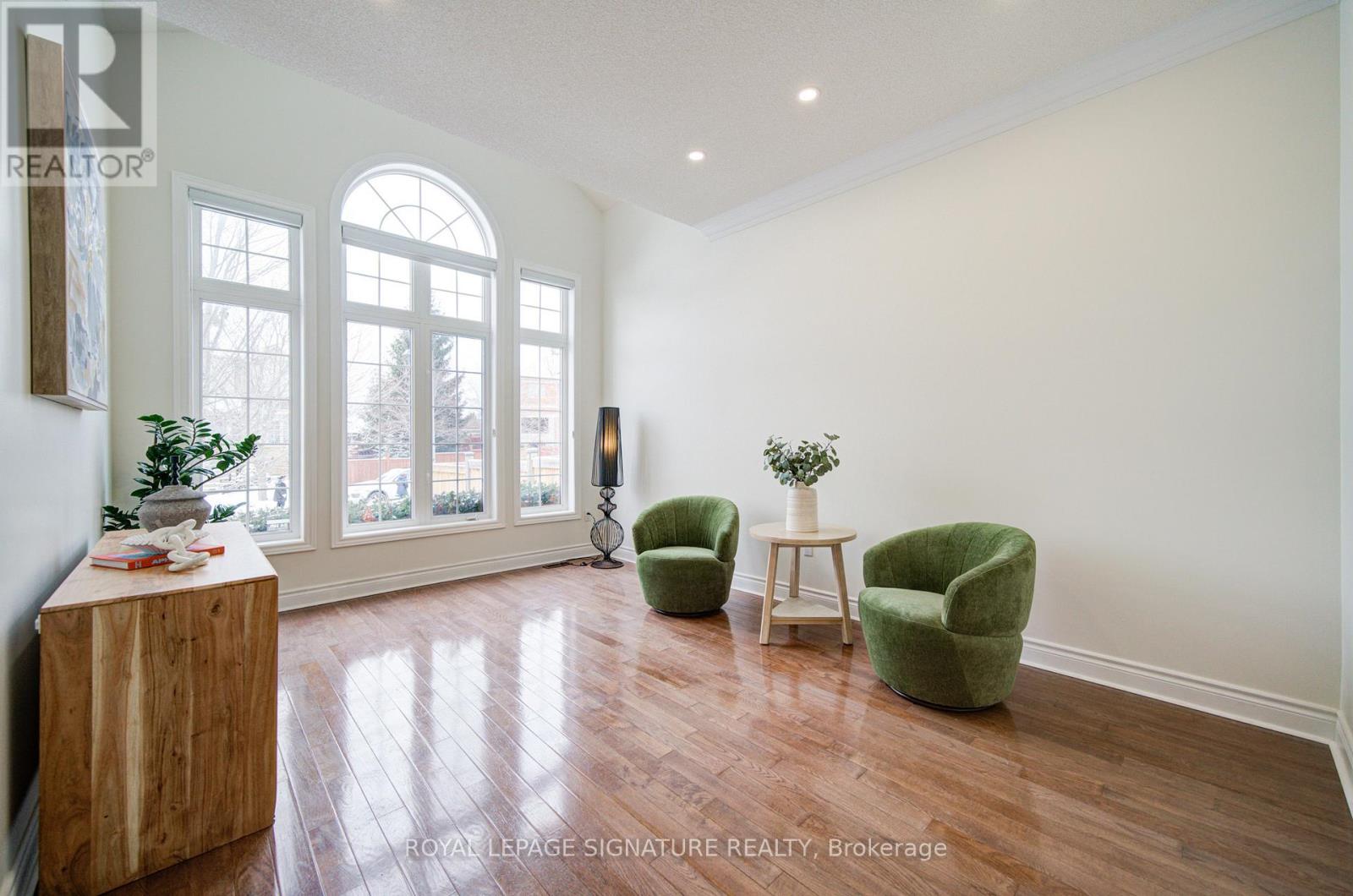 1534 Craigleith Road, Oakville, Ontario  L6H 7V7 - Photo 4 - W13529100
