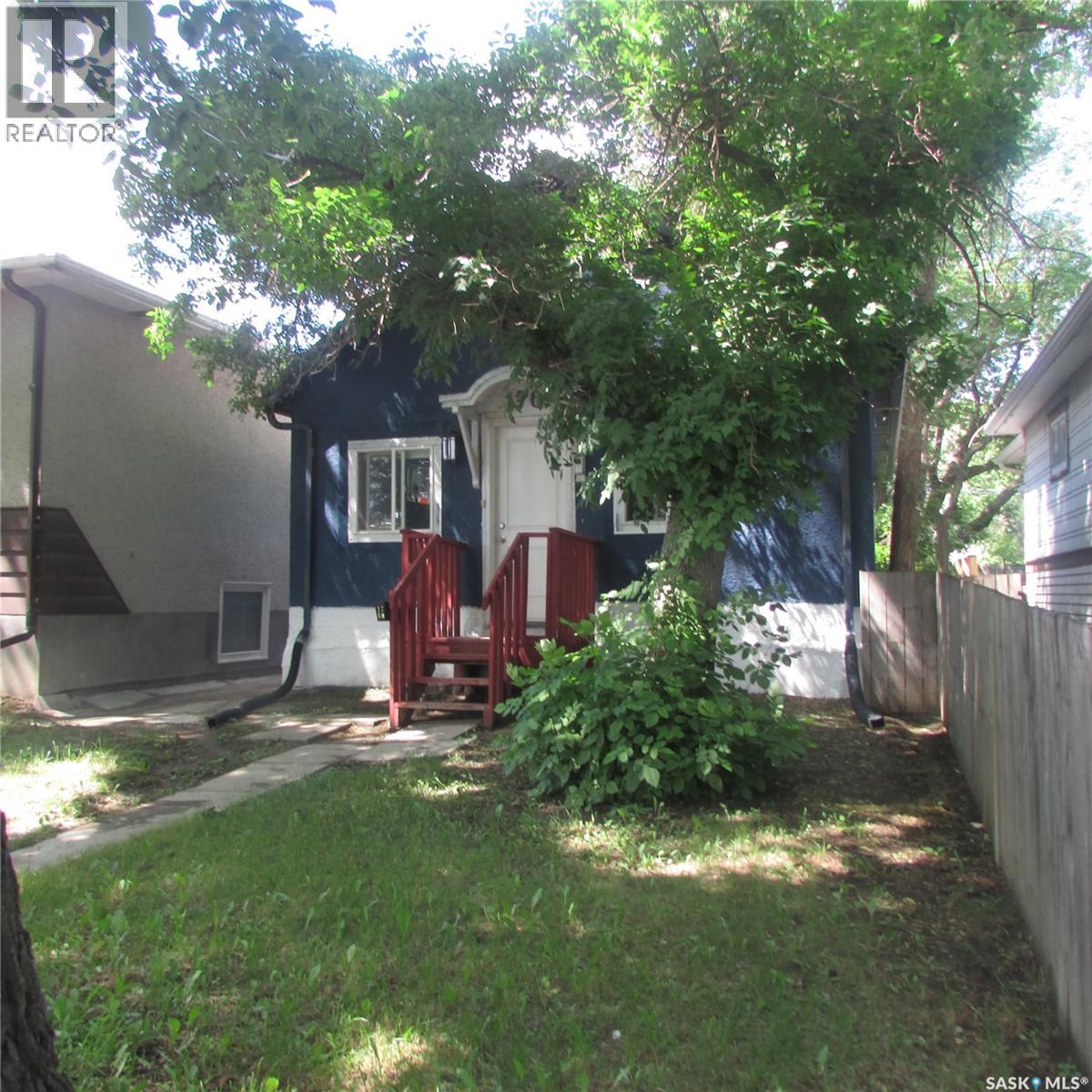 1760 Quebec Street, Regina, Saskatchewan  S4P 1J3 - Photo 2 - SK041651