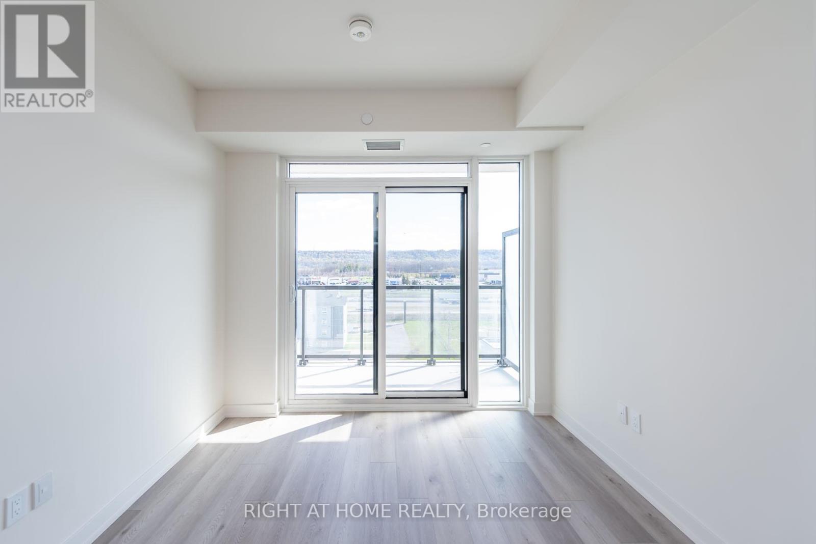 701 - 385 Winston Road, Grimsby, Ontario  L3M 0J3 - Photo 9 - X13529050