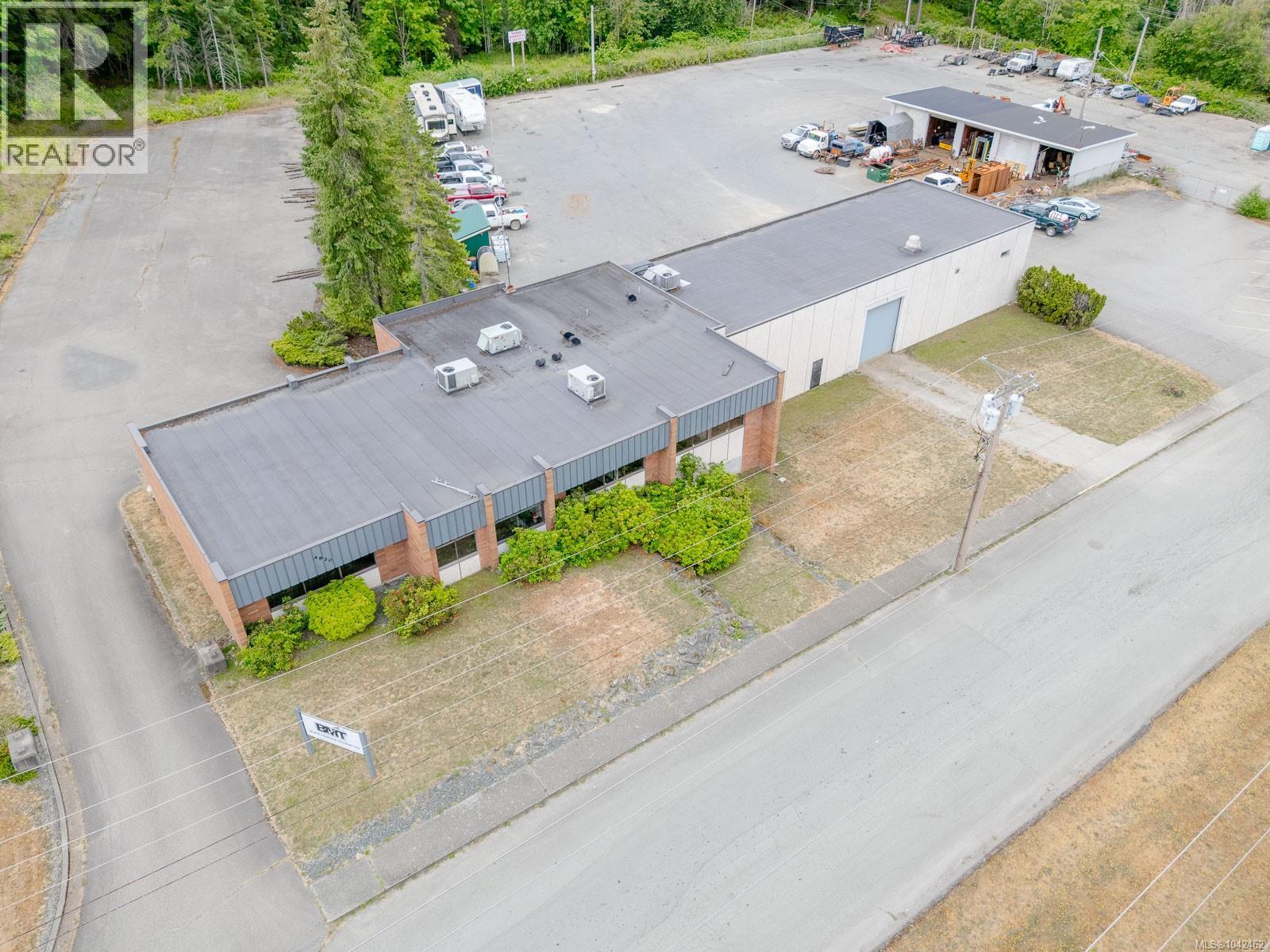4820 Wallace St, Port Alberni, British Columbia V9Y 3Y2 - Photo 2 - 1042462