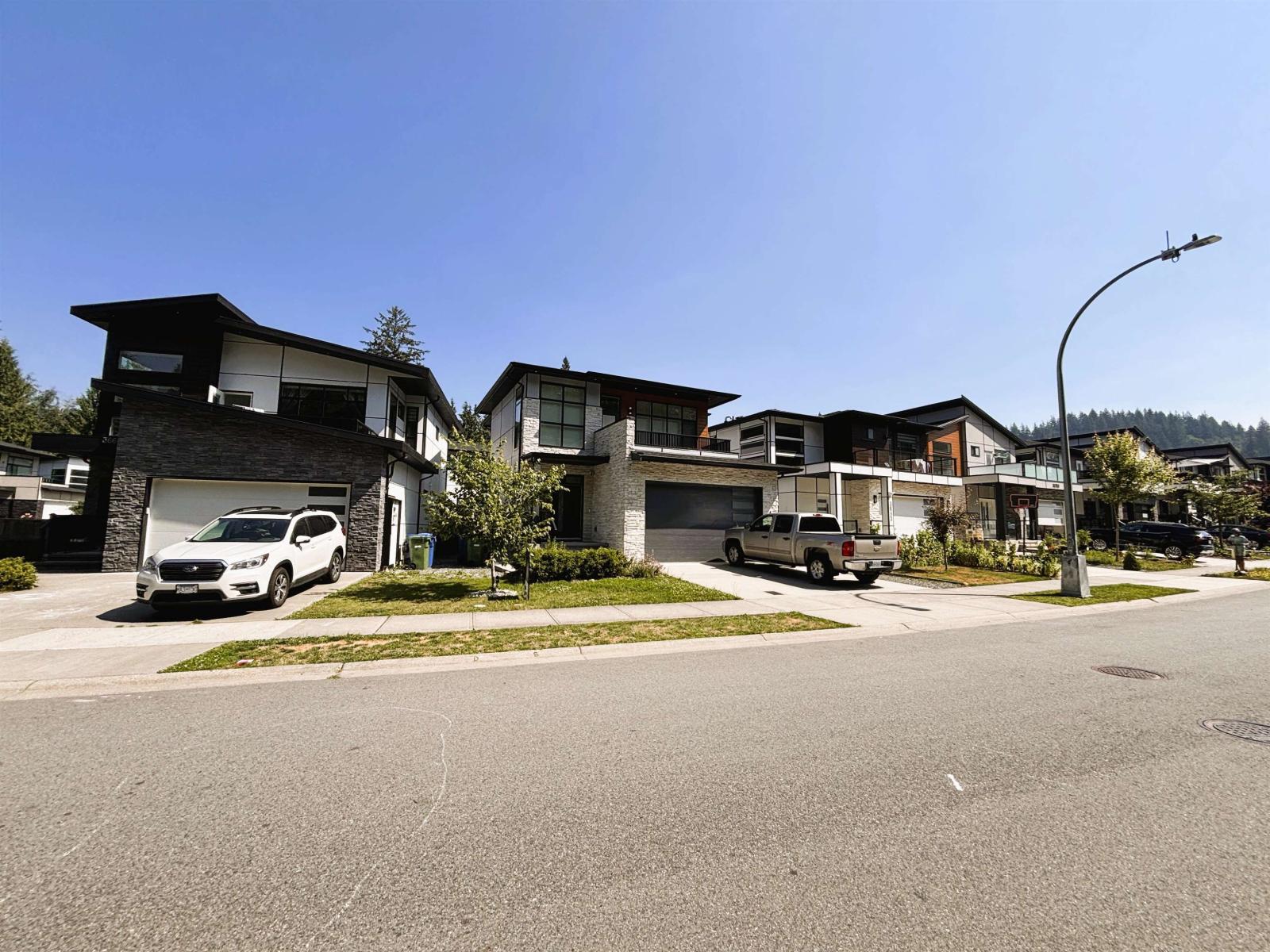 36697 Dianne Brook Avenue, Abbotsford, British Columbia  V3G 0H4 - Photo 2 - R3141850