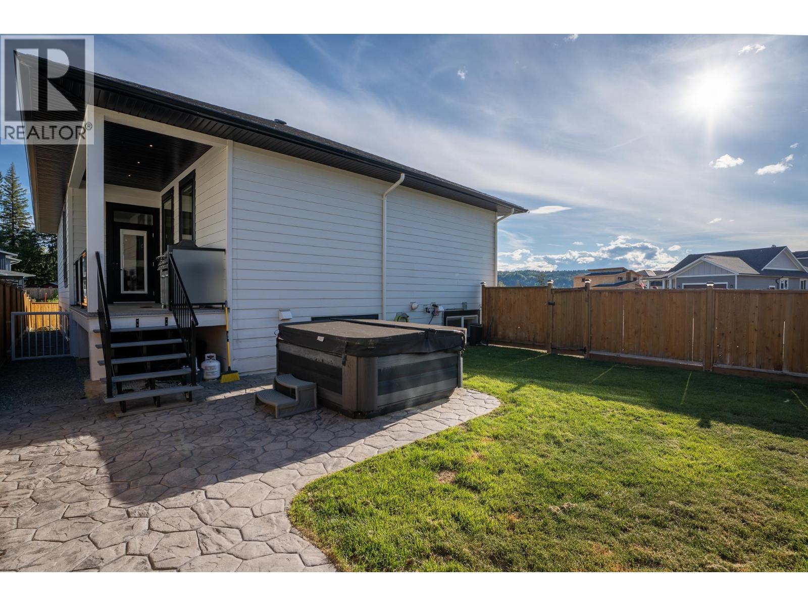 3955 Larisa Court, Prince George, British Columbia  V2K 0B1 - Photo 34 - R3143116