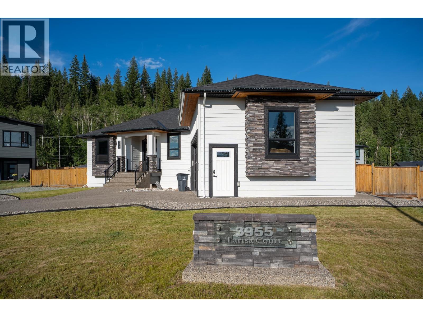 3955 Larisa Court, Prince George, British Columbia  V2K 0B1 - Photo 4 - R3143116