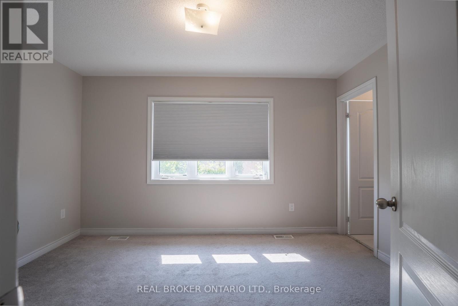 63 Forsyth Crescent, Barrie, Ontario  L4N 6R1 - Photo 9 - S13418640