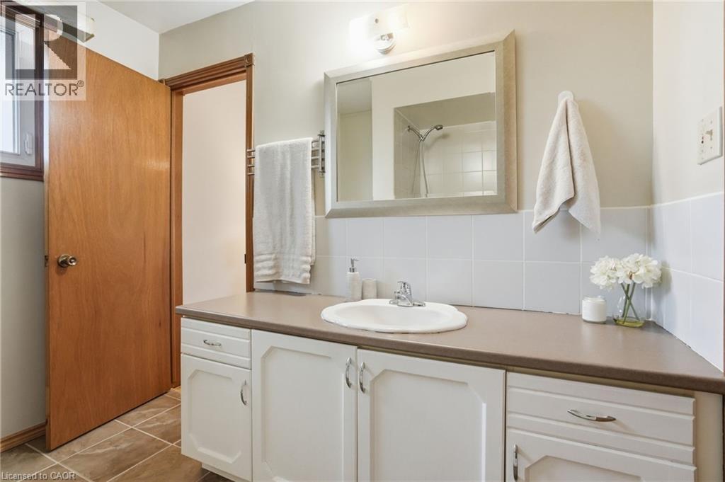 6 Royce Avenue, Stoney Creek, Ontario  L8G 4C8 - Photo 30 - 40839936