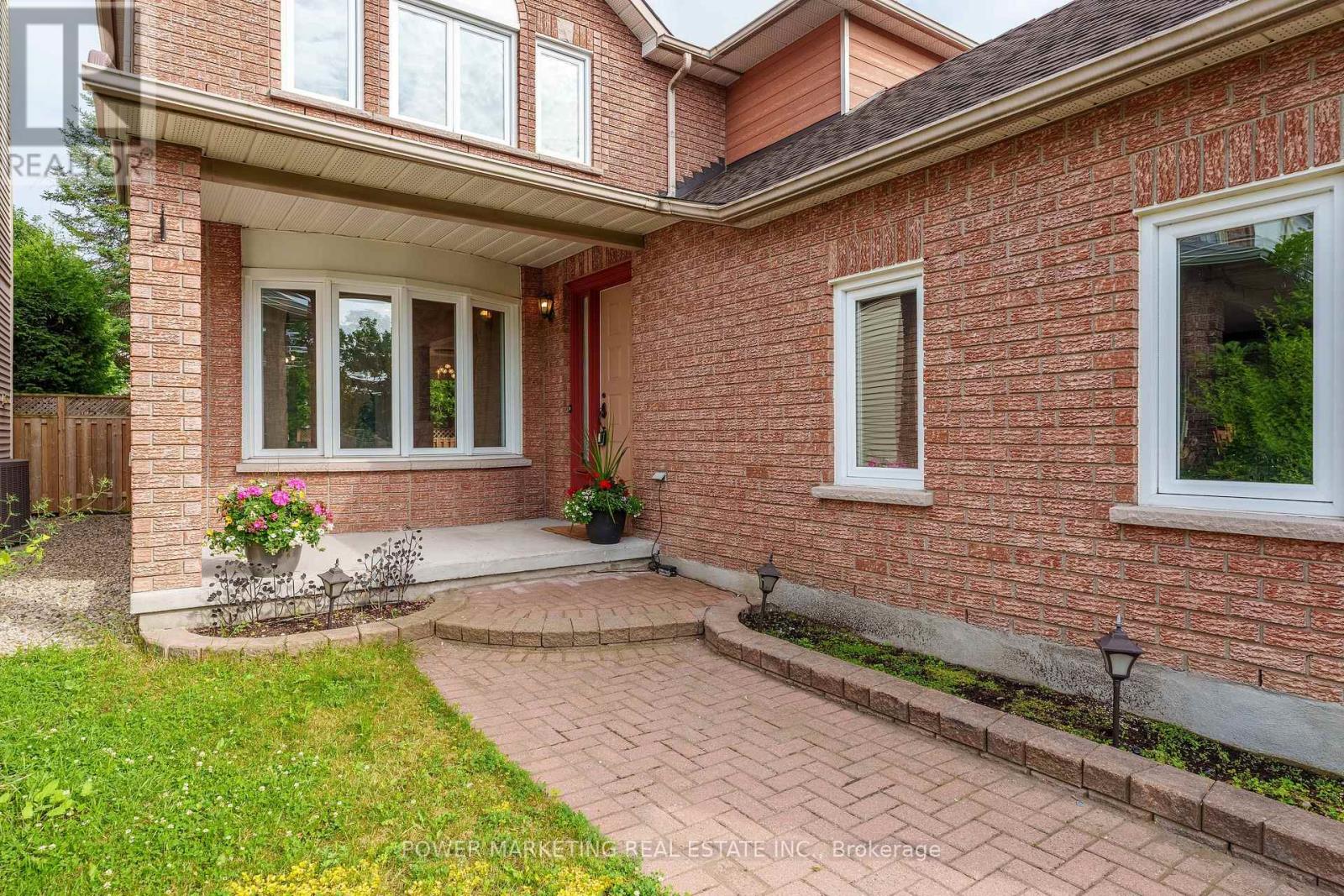 1552 Blohm Drive, Ottawa, Ontario  K1G 4P9 - Photo 3 - X13529248