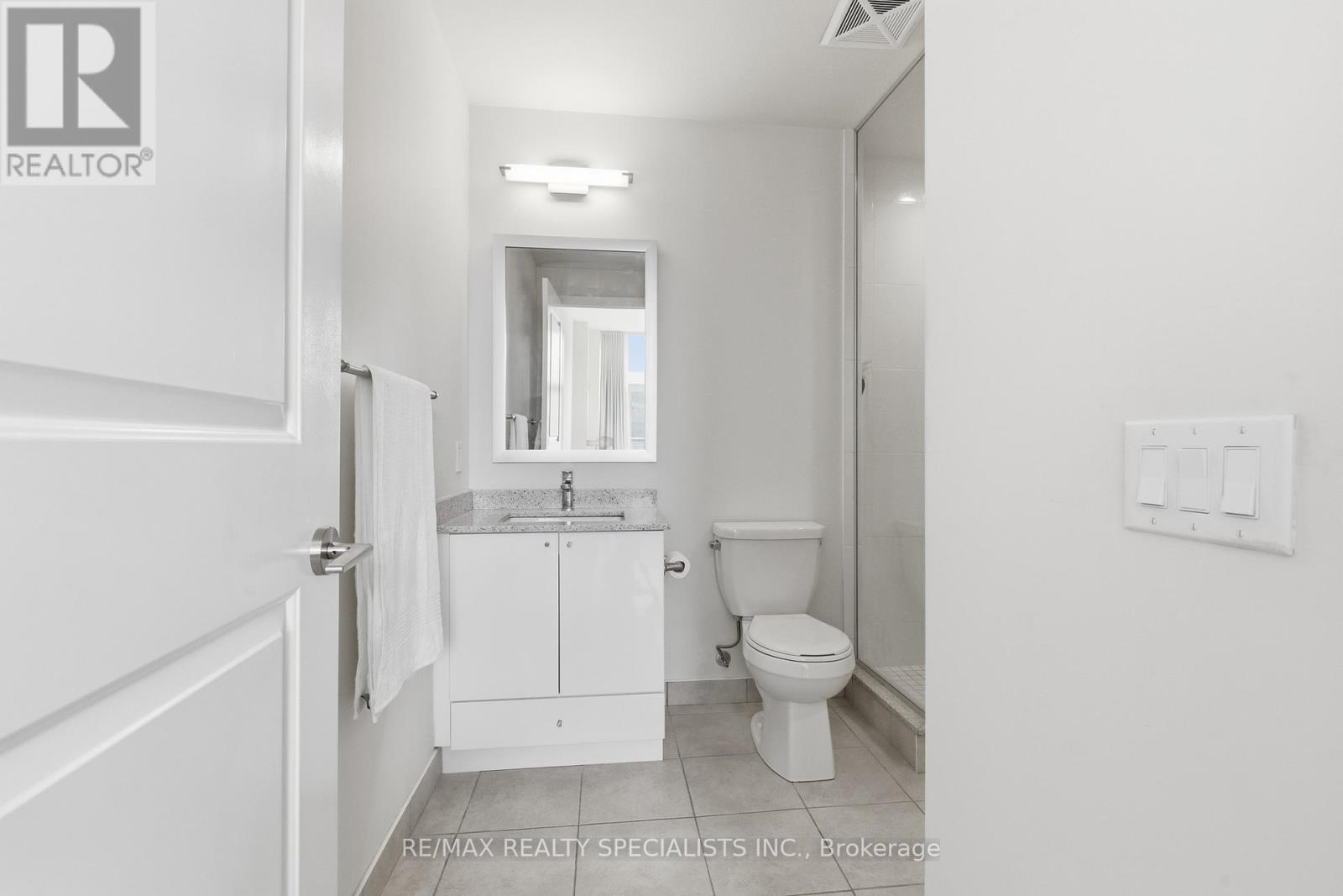 A5 - 65 Watergarden Drive, Mississauga, Ontario L5R 0G9 - Photo 17 - W13500364
