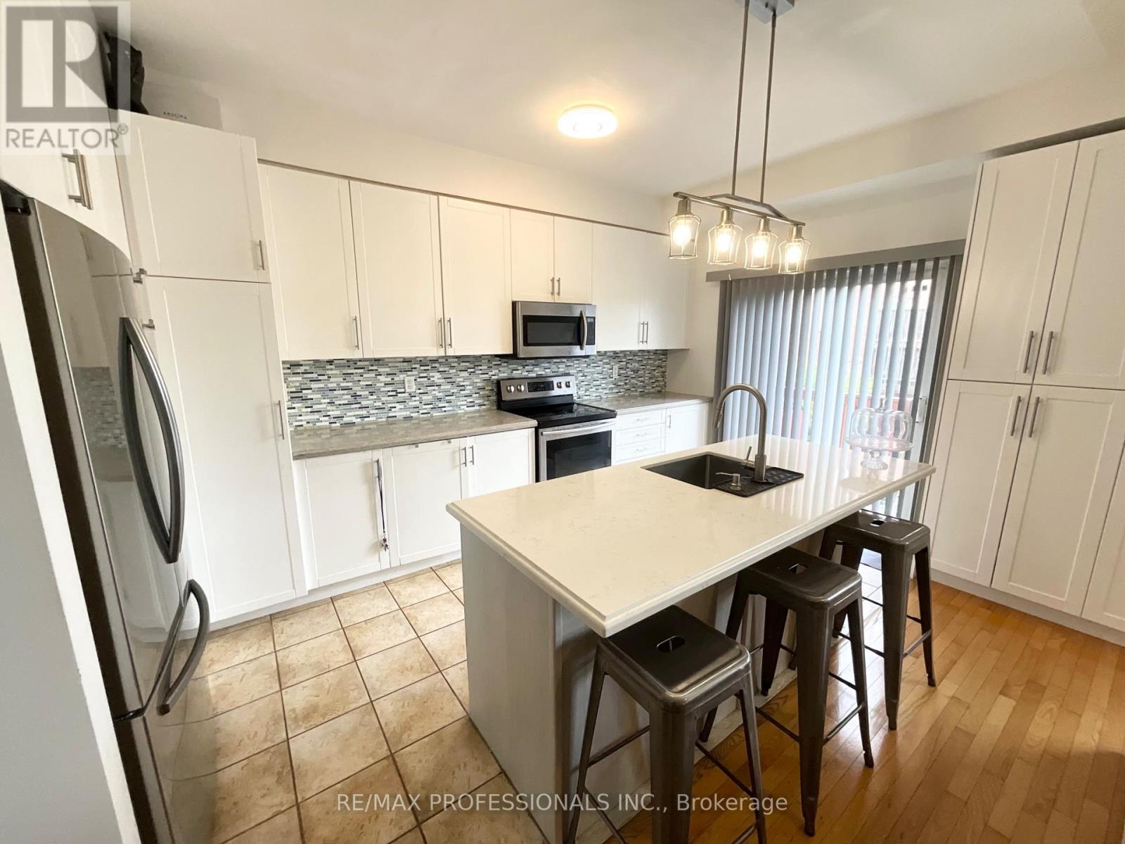 151 Main/upper - 7155 Magistrate Terrace, Mississauga, Ontario  L5W 1Y9 - Photo 10 - W13528678