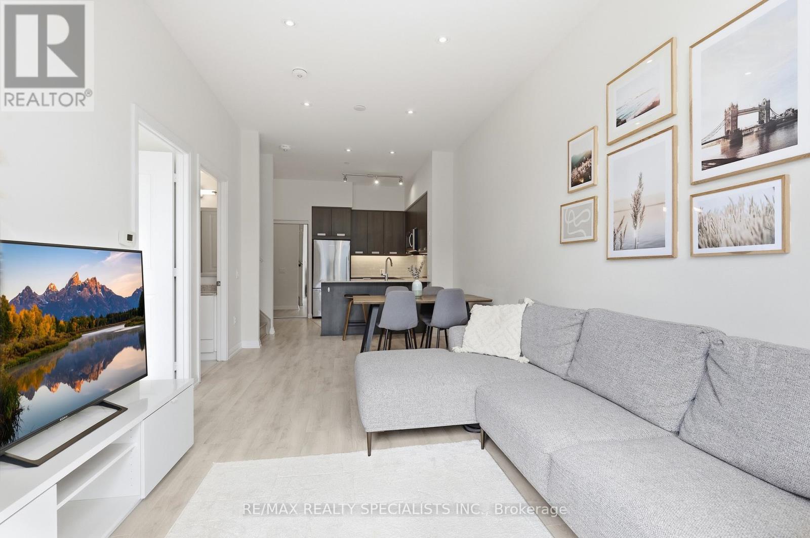 A5 - 65 Watergarden Drive, Mississauga, Ontario L5R 0G9 - Photo 4 - W13500364