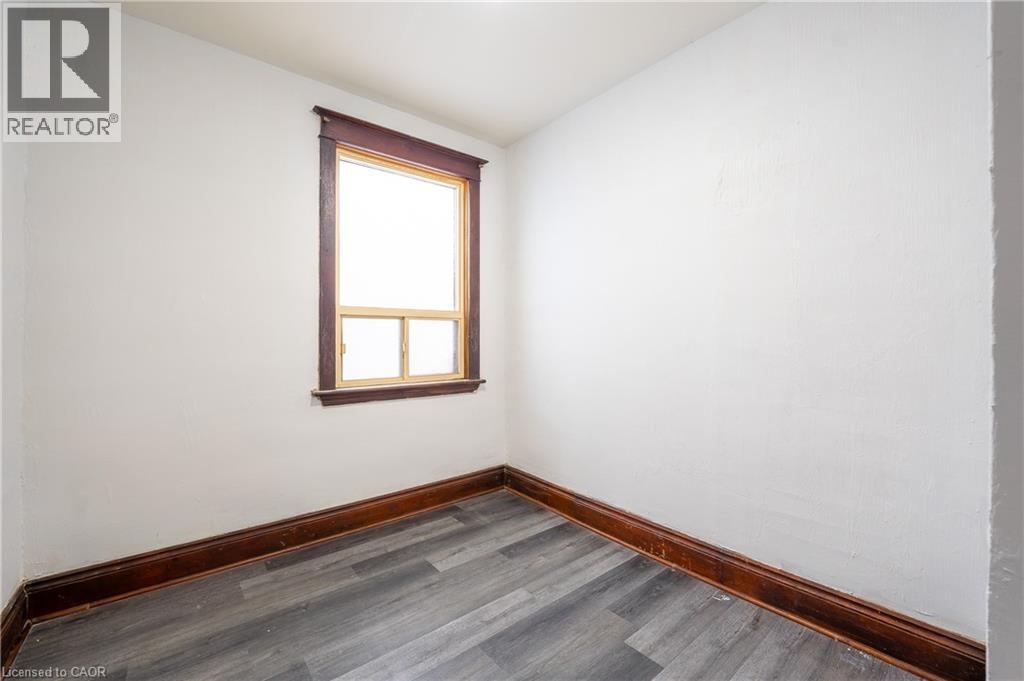1274 Barton Street E, Hamilton, Ontario  L8H 2W1 - Photo 2 - 40845542