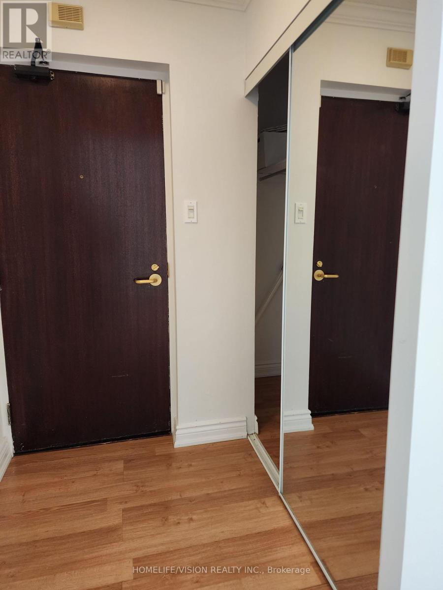 211 - 88 Charles Street E, Toronto, Ontario M4Y 2W7 - Photo 4 - C13529256