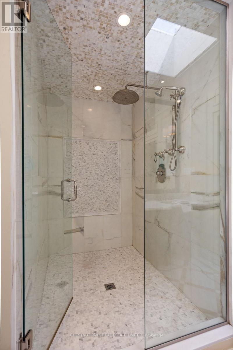 103 Dunloe Road, Toronto, Ontario  M5P 2T7 - Photo 15 - C13529284