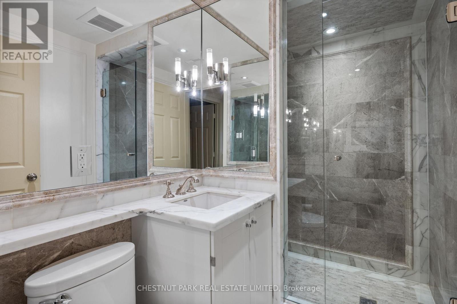 103 Dunloe Road, Toronto, Ontario  M5P 2T7 - Photo 26 - C13529284