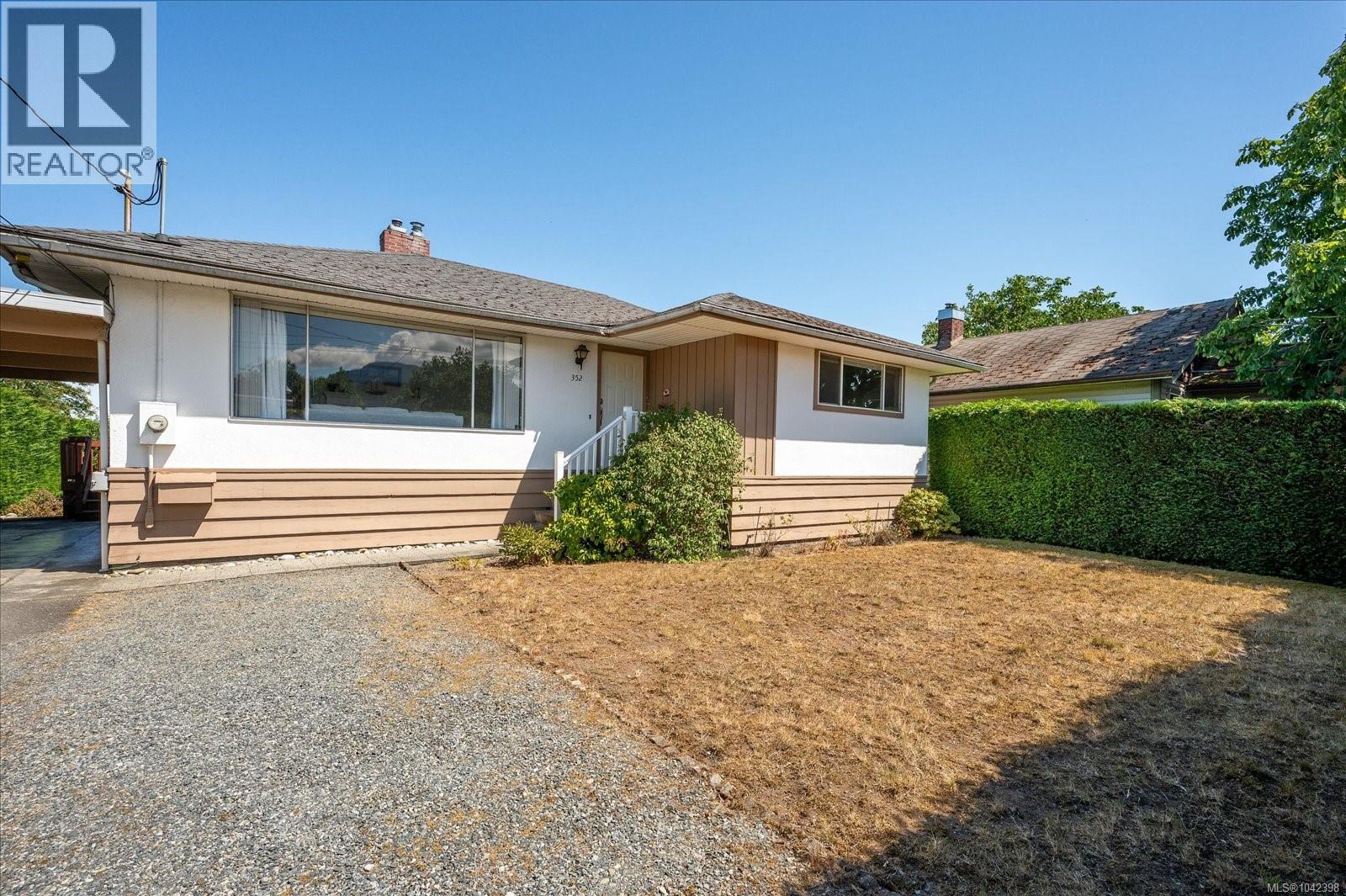 352 Howard Ave, Nanaimo