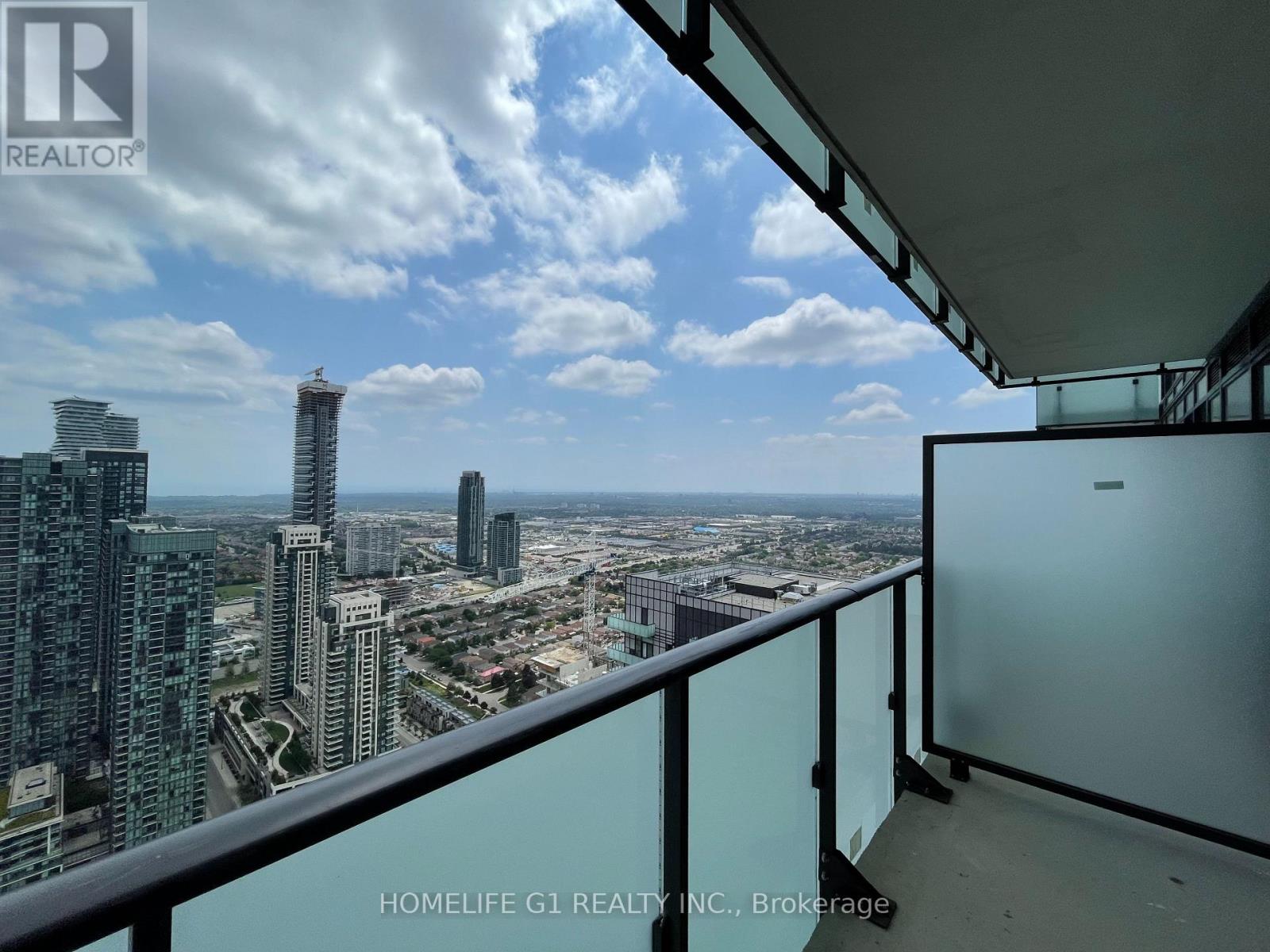 4504 - 430 Square One Drive, Mississauga, Ontario  L5B 0L6 - Photo 11 - W13529190