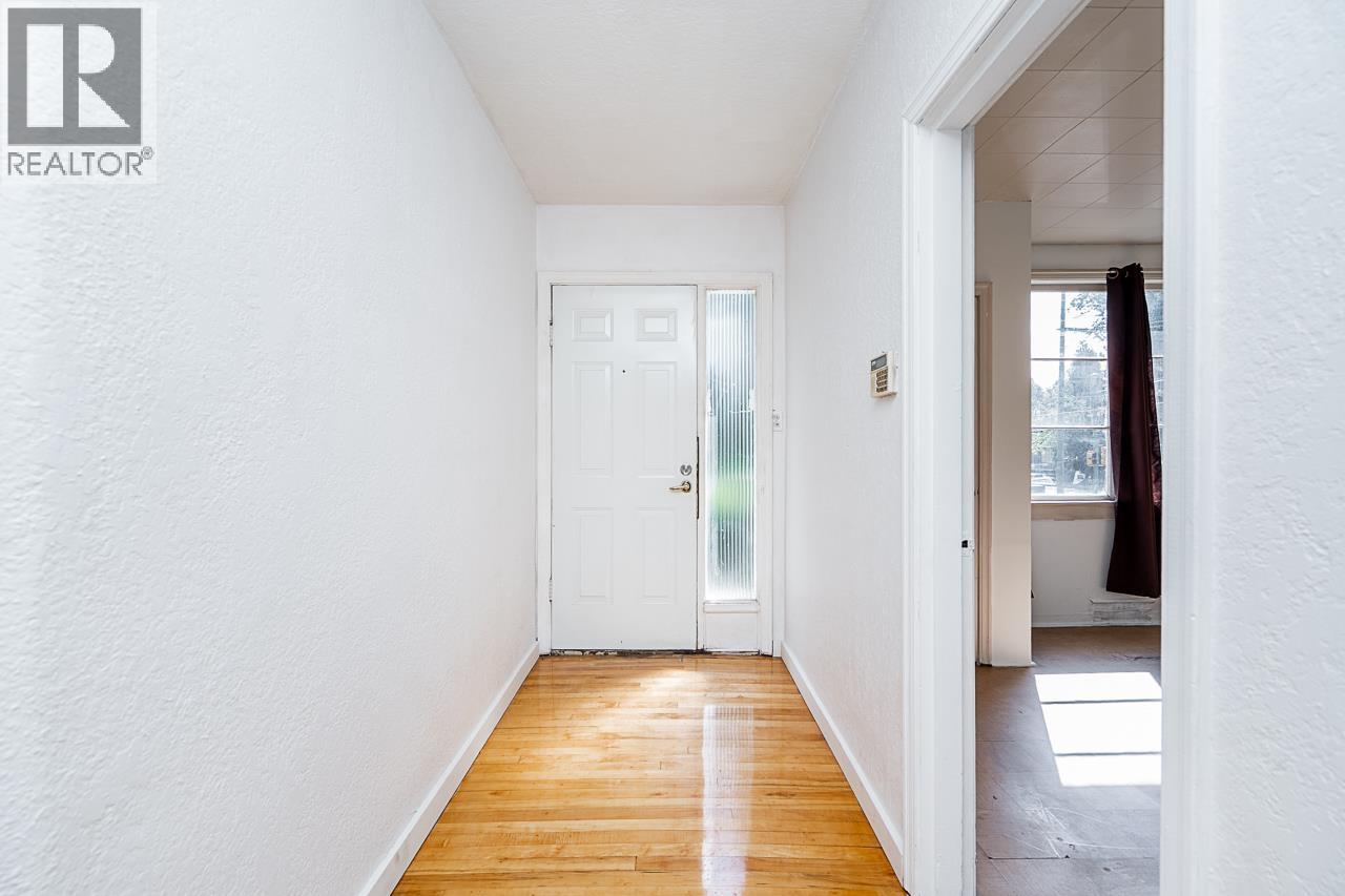 2212 Old Dollarton Road, North Vancouver, British Columbia  V7H 1A8 - Photo 3 - R3083594