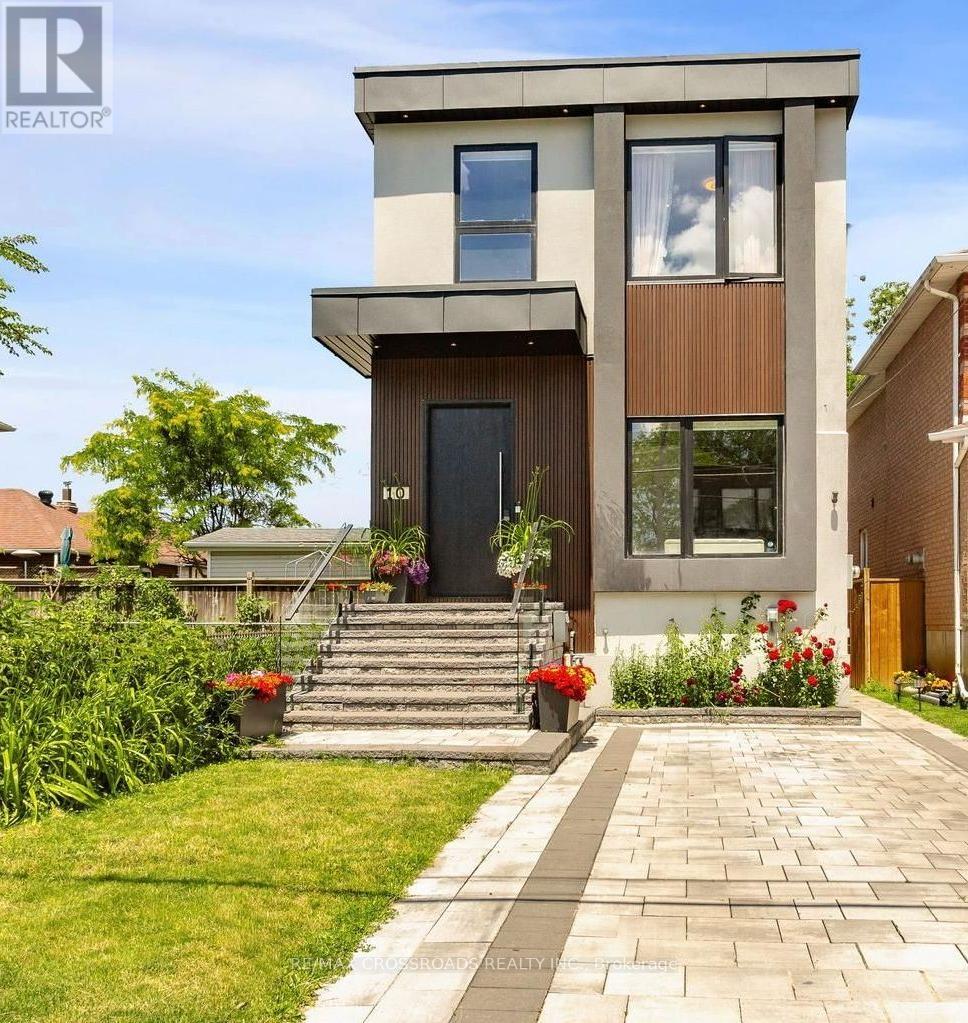 10 HAMSTEAD AVENUE, Toronto, Ontario