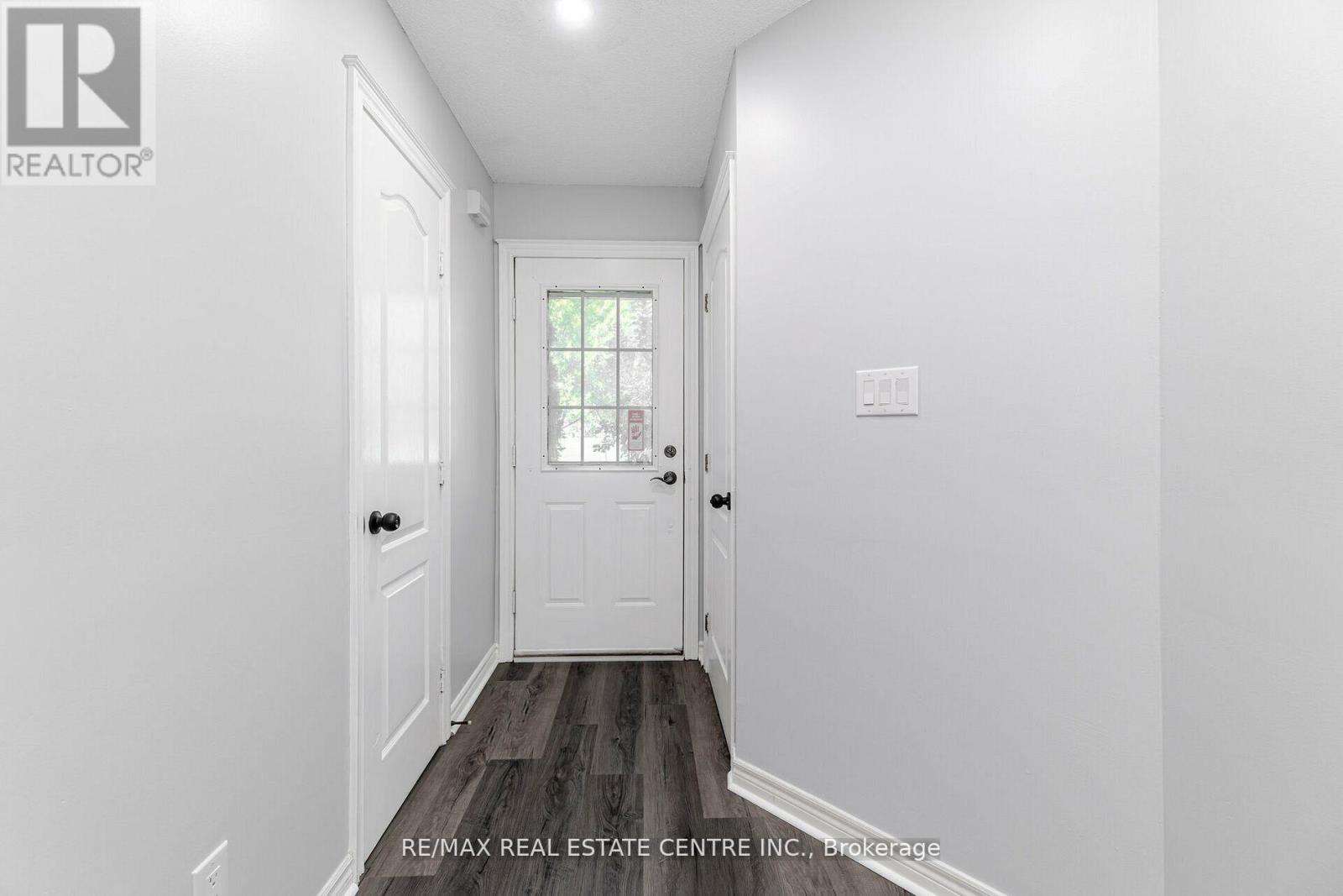 63 Pinewoods Drive, Hamilton, Ontario  L8J 2T6 - Photo 2 - X13524992