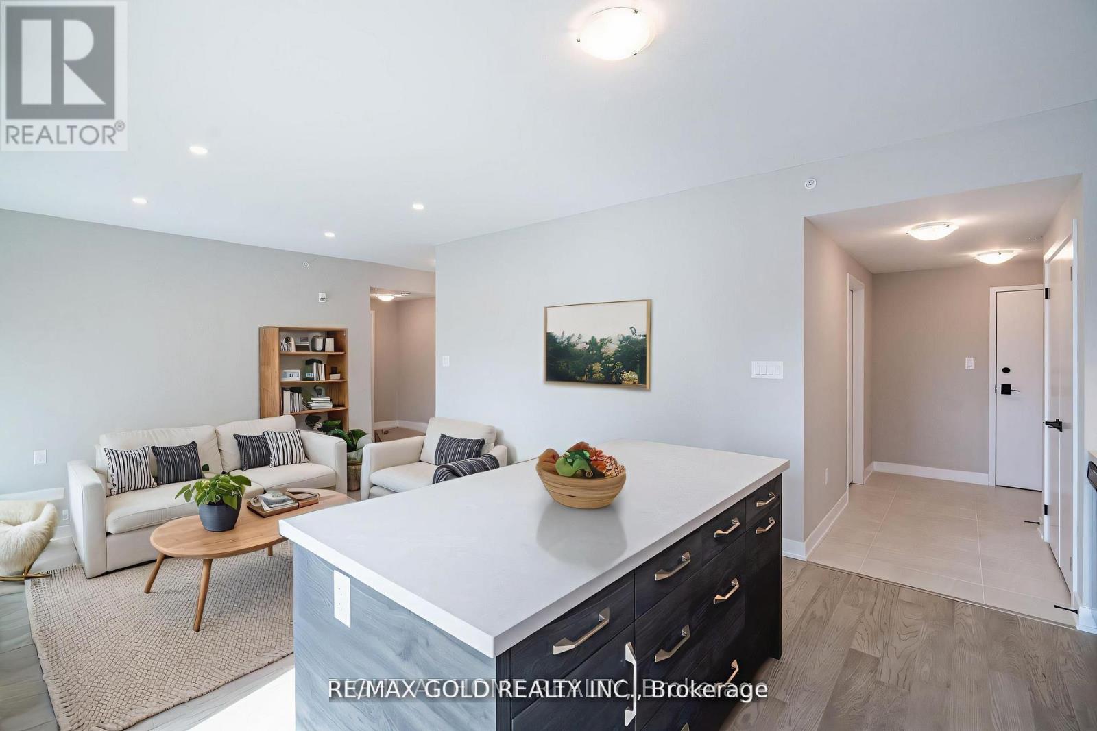 213 - 1 Chef Lane, Barrie, Ontario  L9J 0M5 - Photo 12 - S12857752