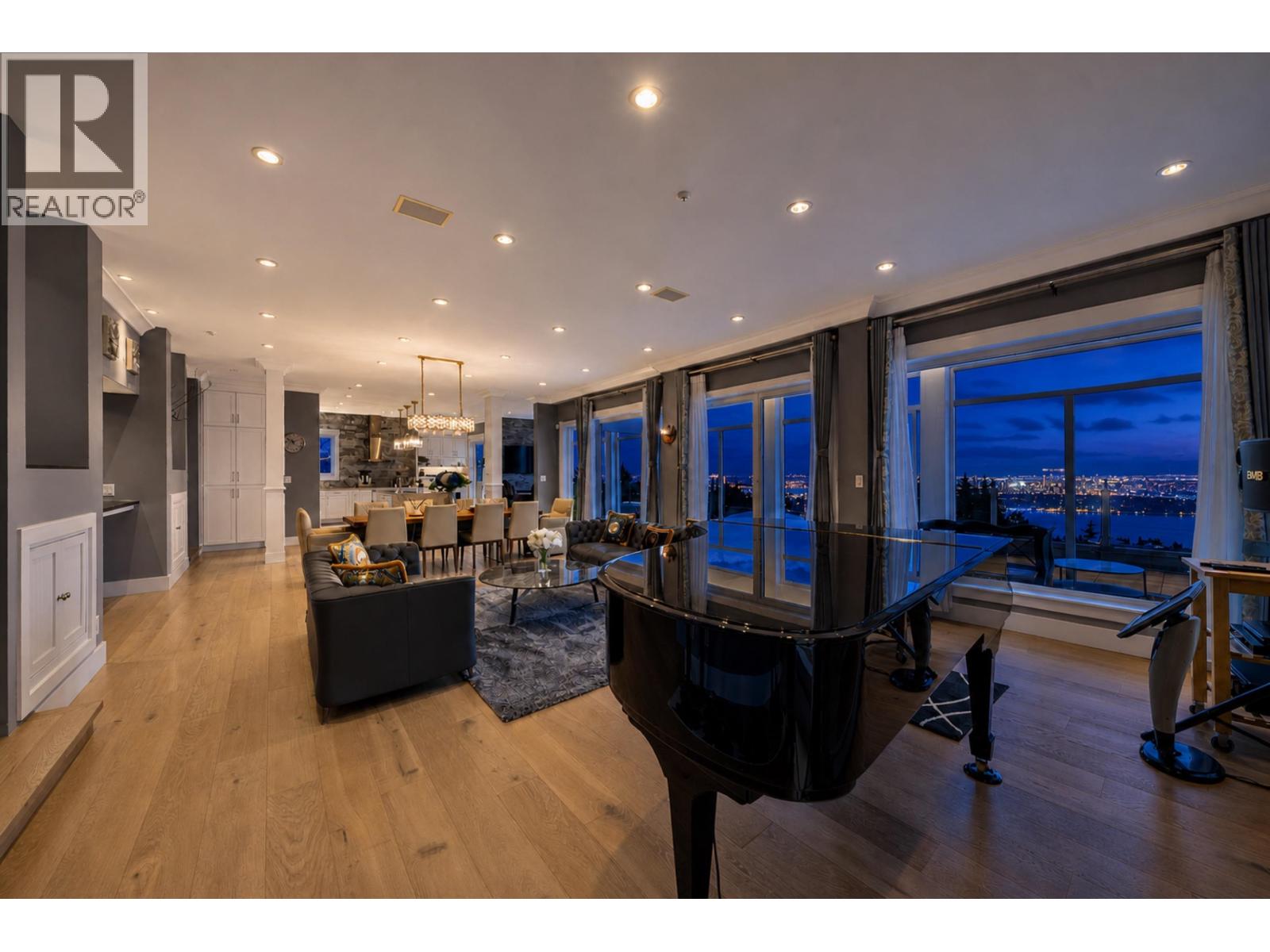 1572 Chippendale Court, West Vancouver, British Columbia  V7S 3G6 - Photo 10 - R3142850