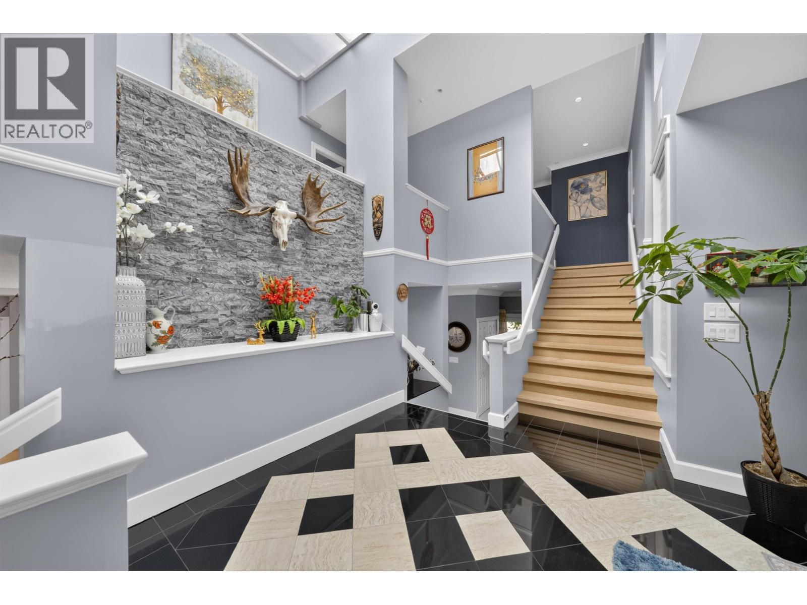 1572 Chippendale Court, West Vancouver, British Columbia  V7S 3G6 - Photo 8 - R3142850