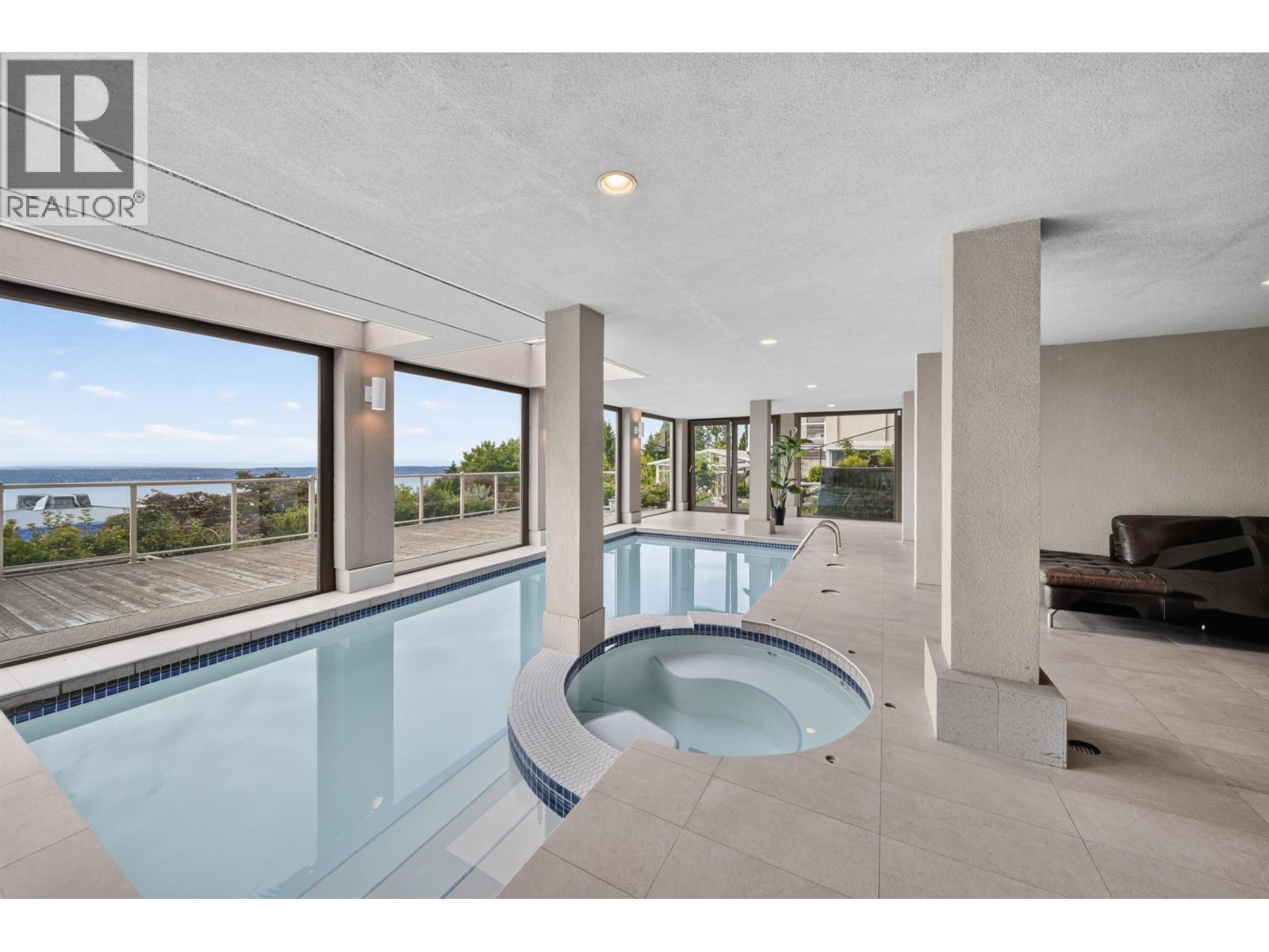 1572 Chippendale Court, West Vancouver, British Columbia  V7S 3G6 - Photo 35 - R3142850
