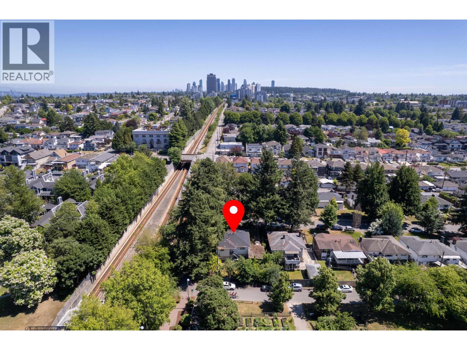 4507 Todd Street, Vancouver, British Columbia  V5R 3P7 - Photo 2 - R3143060