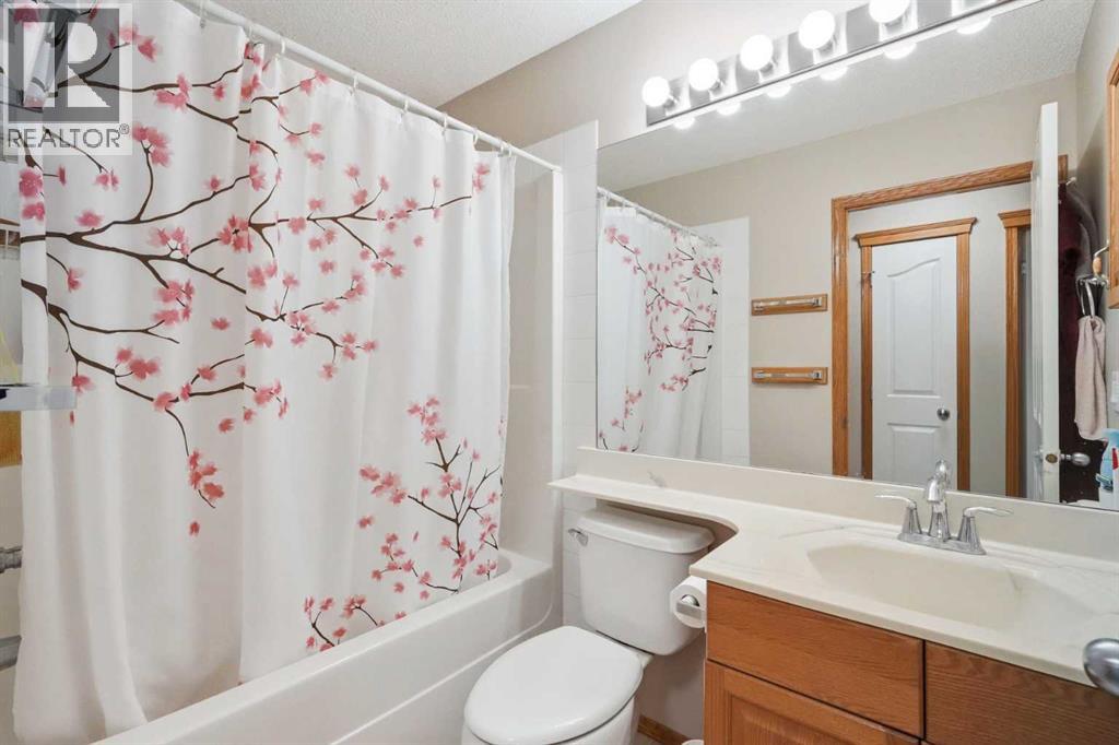 110 Bridlewood Avenue SW, Calgary, Alberta  T2Y 3T1 - Photo 14 - A2325446