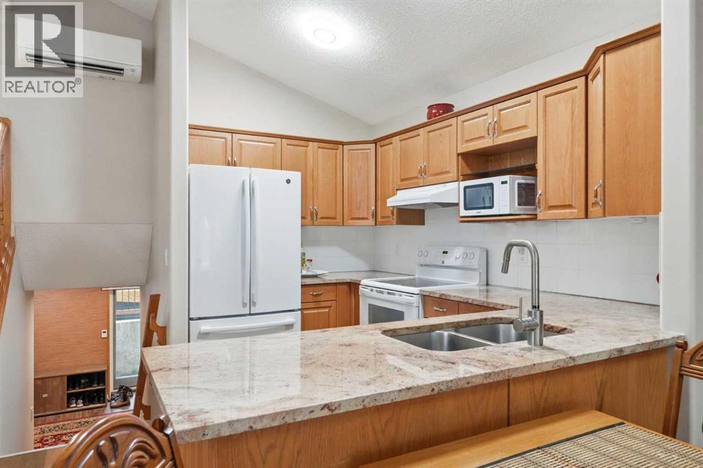 110 Bridlewood Avenue SW, Calgary, Alberta  T2Y 3T1 - Photo 7 - A2325446