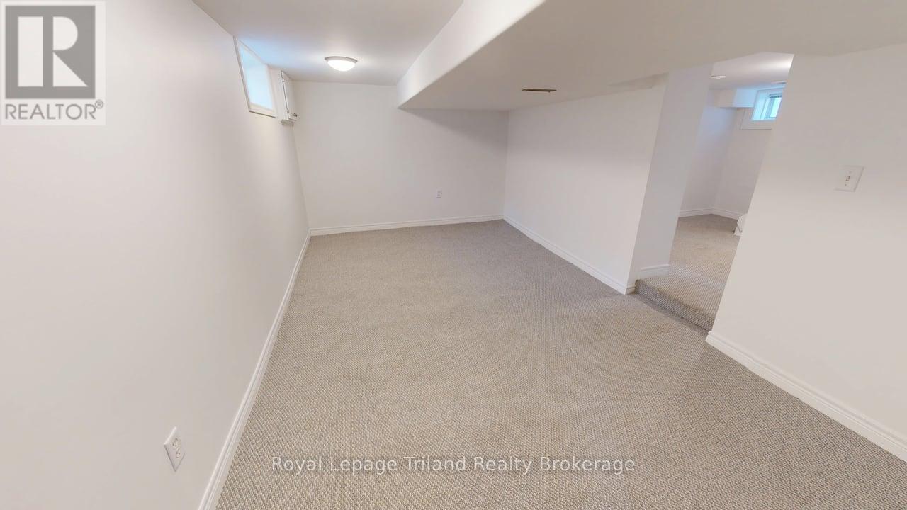 279 Vansittart Avenue, Woodstock, Ontario N4S 6G4 - Photo 11 - X13529490