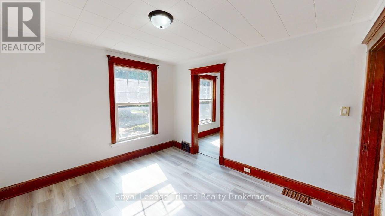 279 Vansittart Avenue, Woodstock, Ontario N4S 6G4 - Photo 16 - X13529490