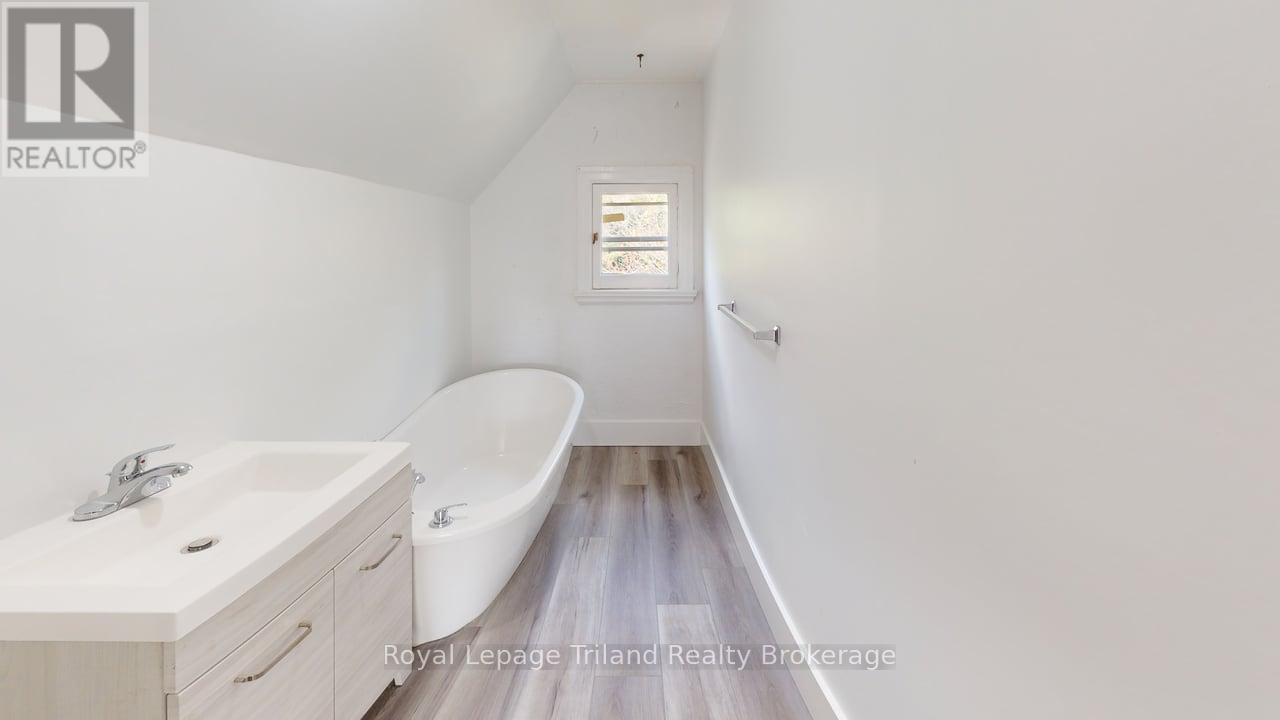 279 Vansittart Avenue, Woodstock, Ontario N4S 6G4 - Photo 21 - X13529490