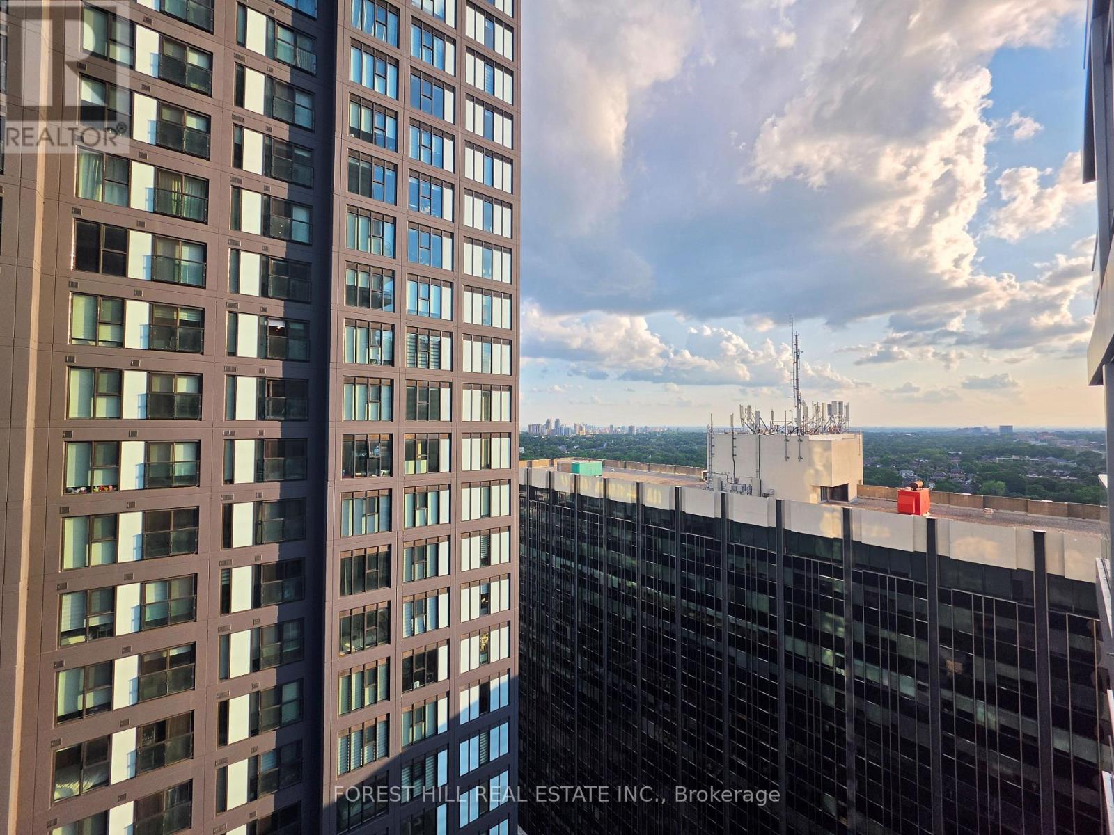 2704 - 2181 Yonge Street, Toronto, Ontario  M4S 3H7 - Photo 11 - C13524886