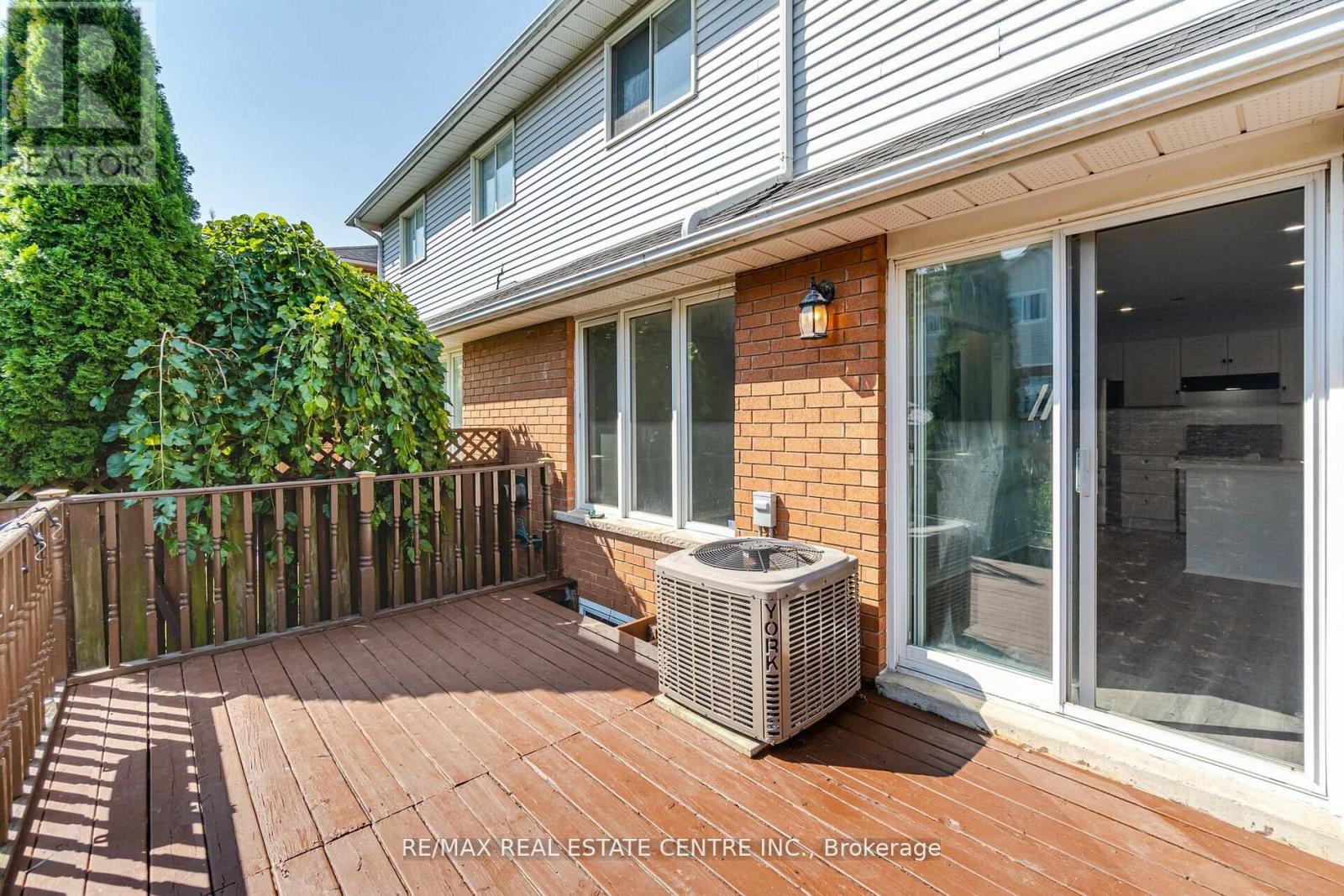 63 Pinewoods Drive, Hamilton, Ontario  L8J 2T6 - Photo 18 - X13524992