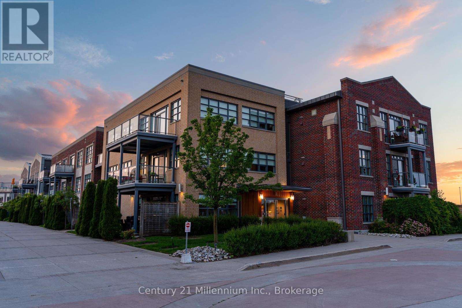 209 - 1 SHIPYARD LANE, Collingwood, Ontario
