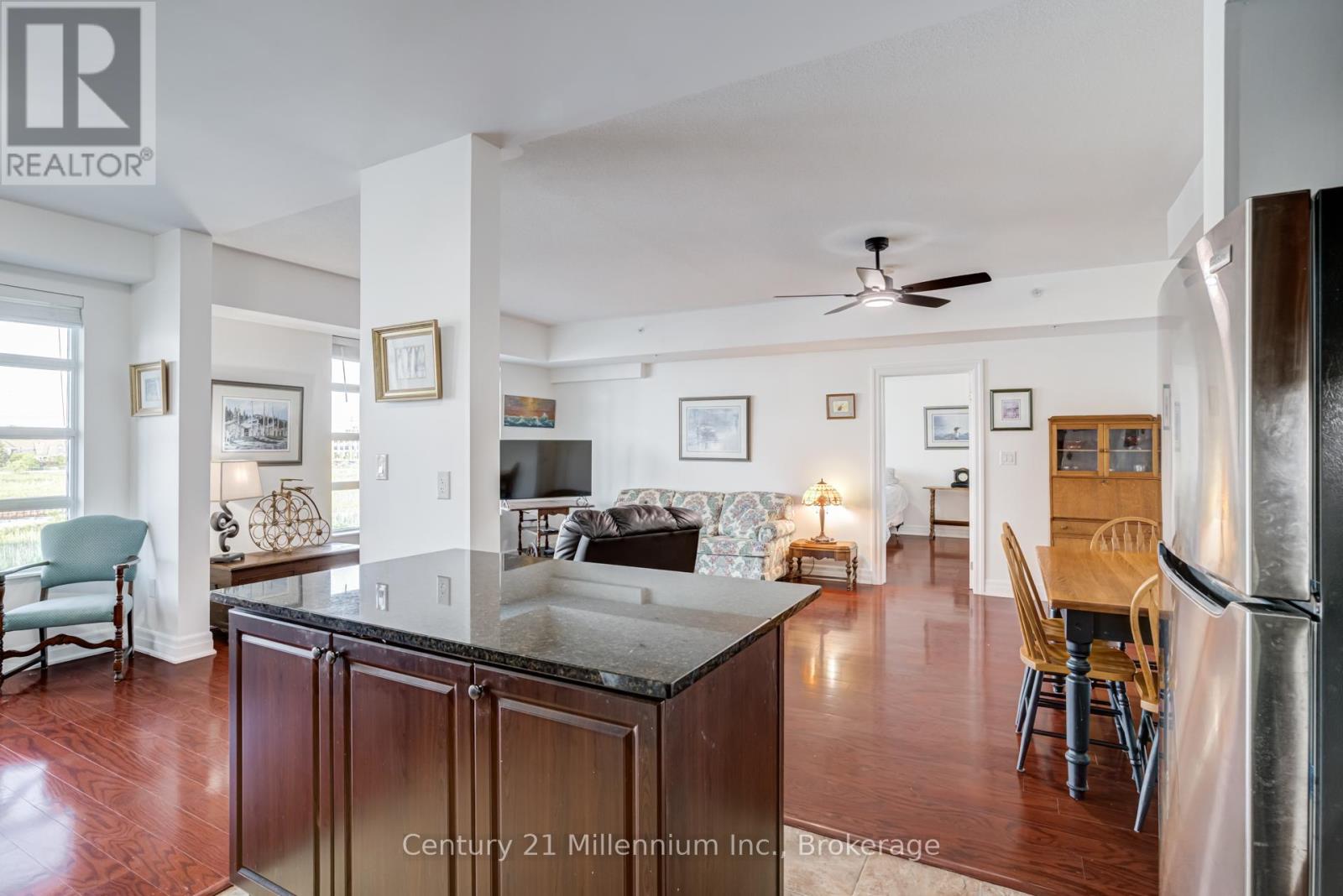 209 - 1 Shipyard Lane, Collingwood, Ontario  L9Y 0W2 - Photo 19 - S13529388